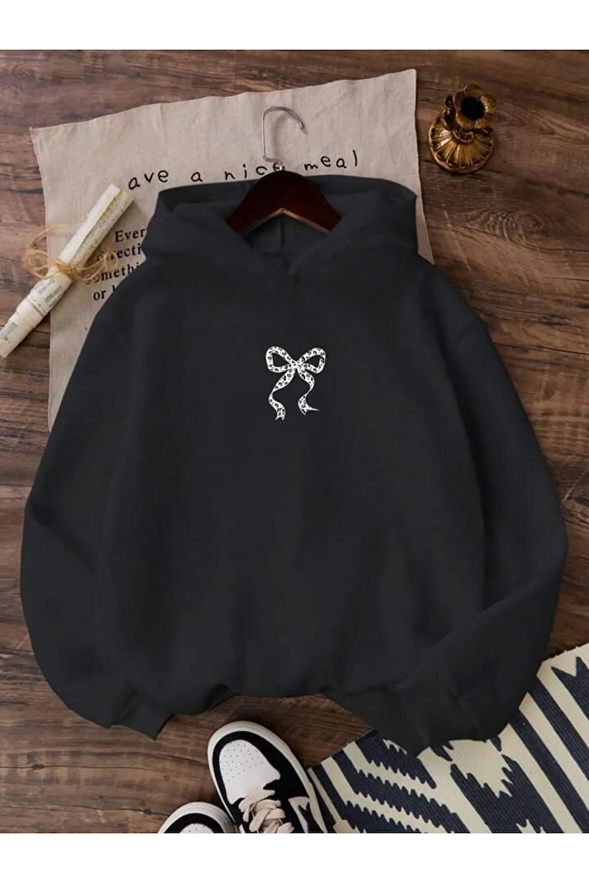 Kız\Erkek Çocuk Siyah Minimal Kurdele Baskılı Kapşonlu Sweatshirt