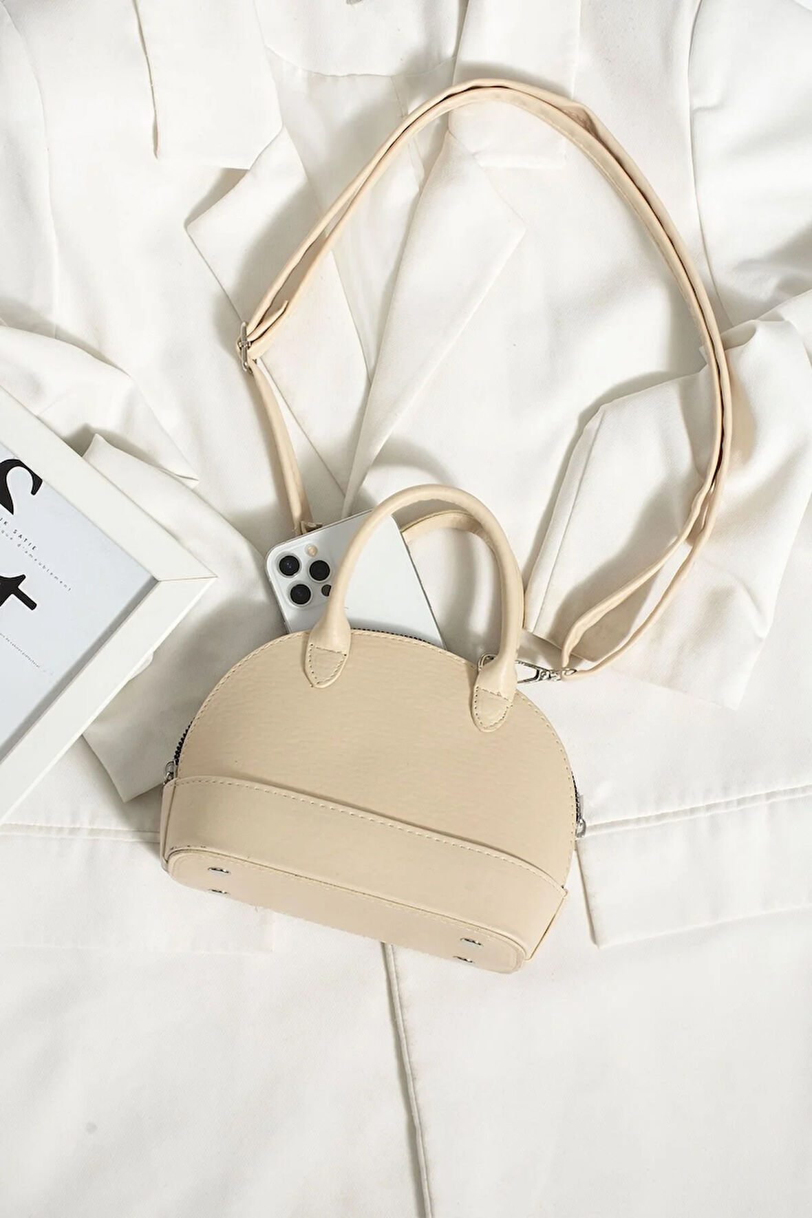 D model mini şişe çapraz askılı kutu