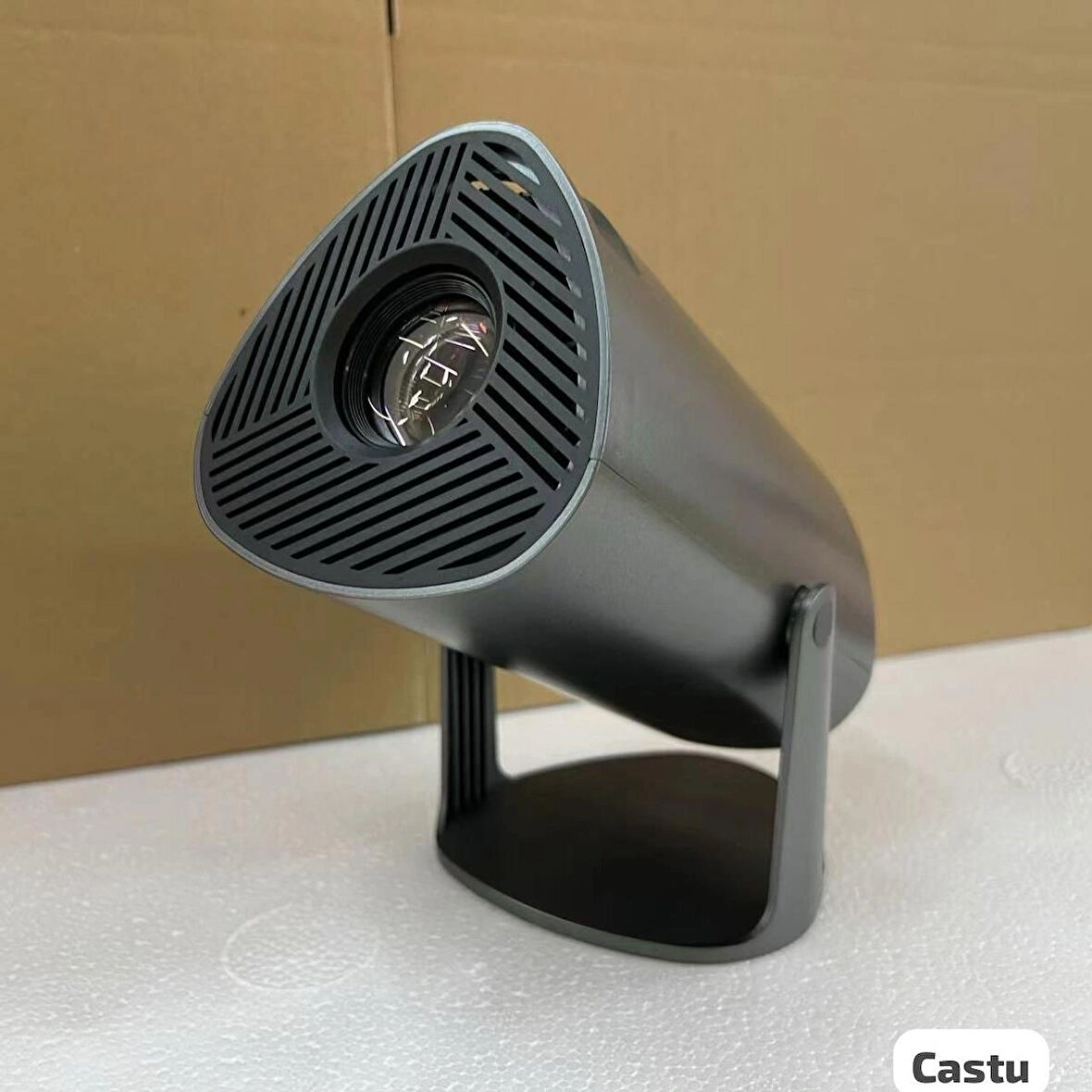 SK 300 PRO Projeksiyon Cihazı Taşınabilir Android Sistemli Wifi HDMI USB Destekli Projektör