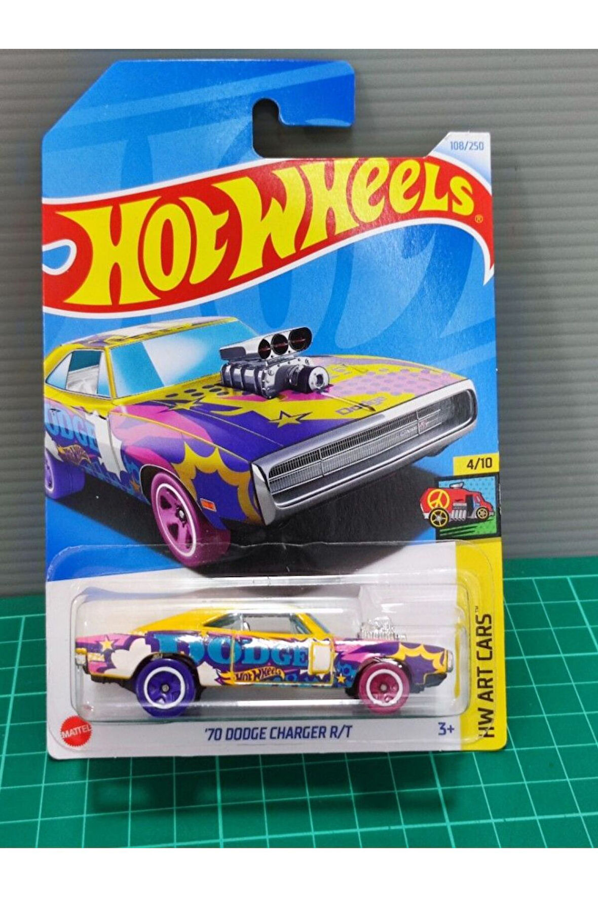 HOTWHEELS 70 DODGE CHARGER R/T 2024 HTB76