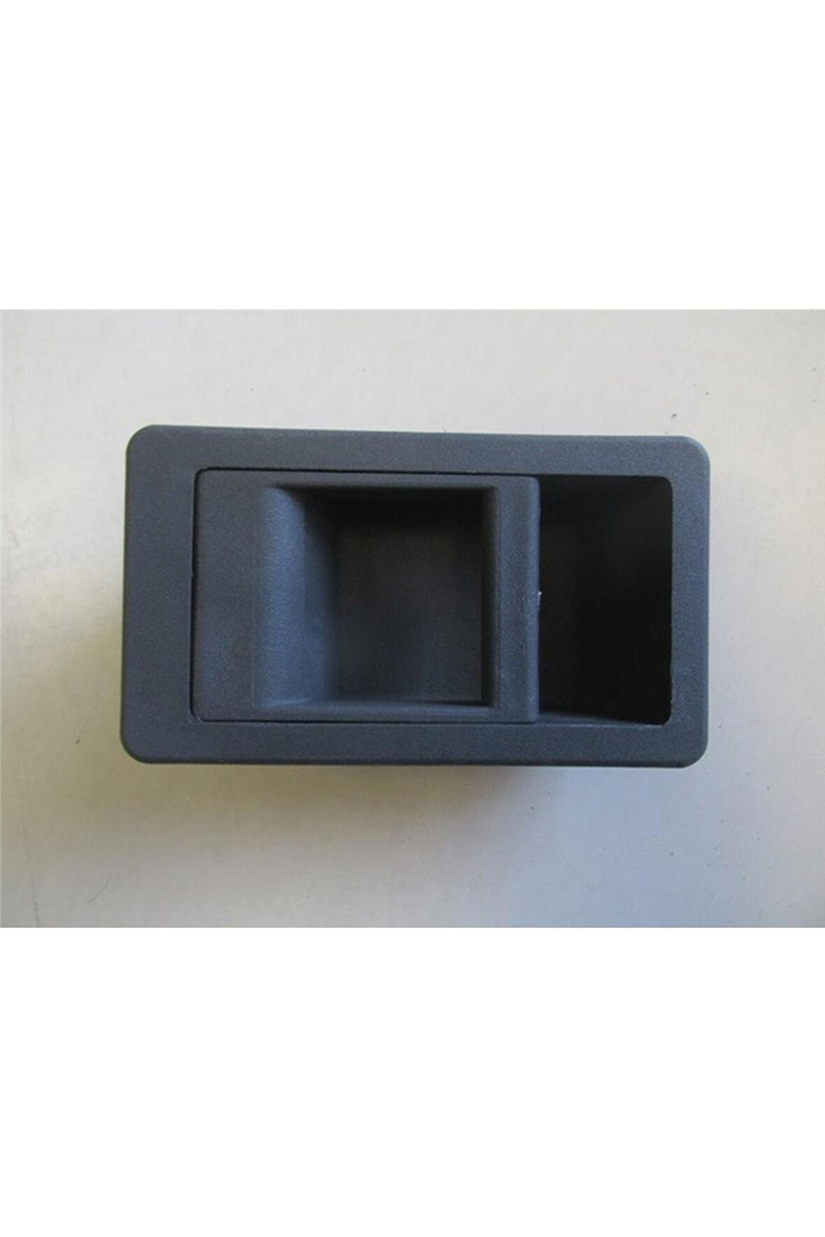 Renault R9- Faırway- 93/96 Ön/arka Kapı Iç Açma Kolu Gri Sağ/sol Aynı (ADET) 7704001963