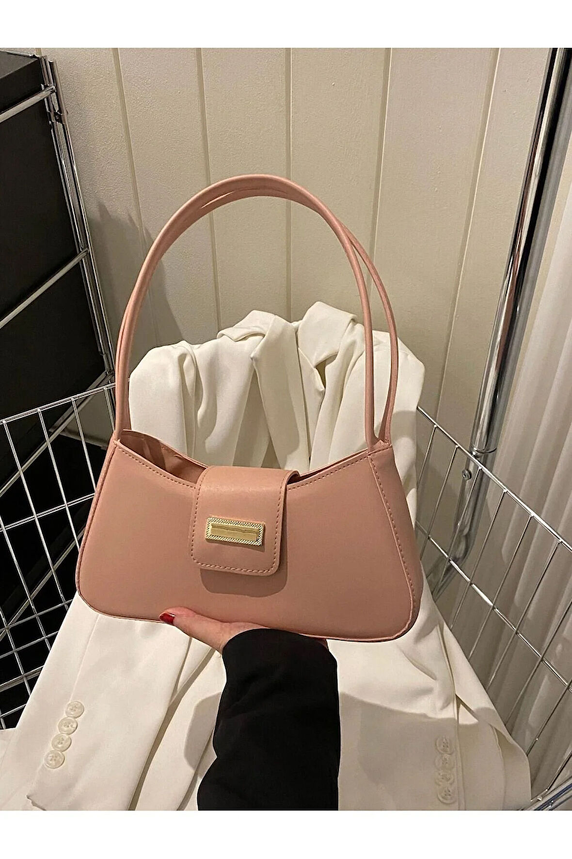 Kadın klasik kapaklı tokalı Baget çanta