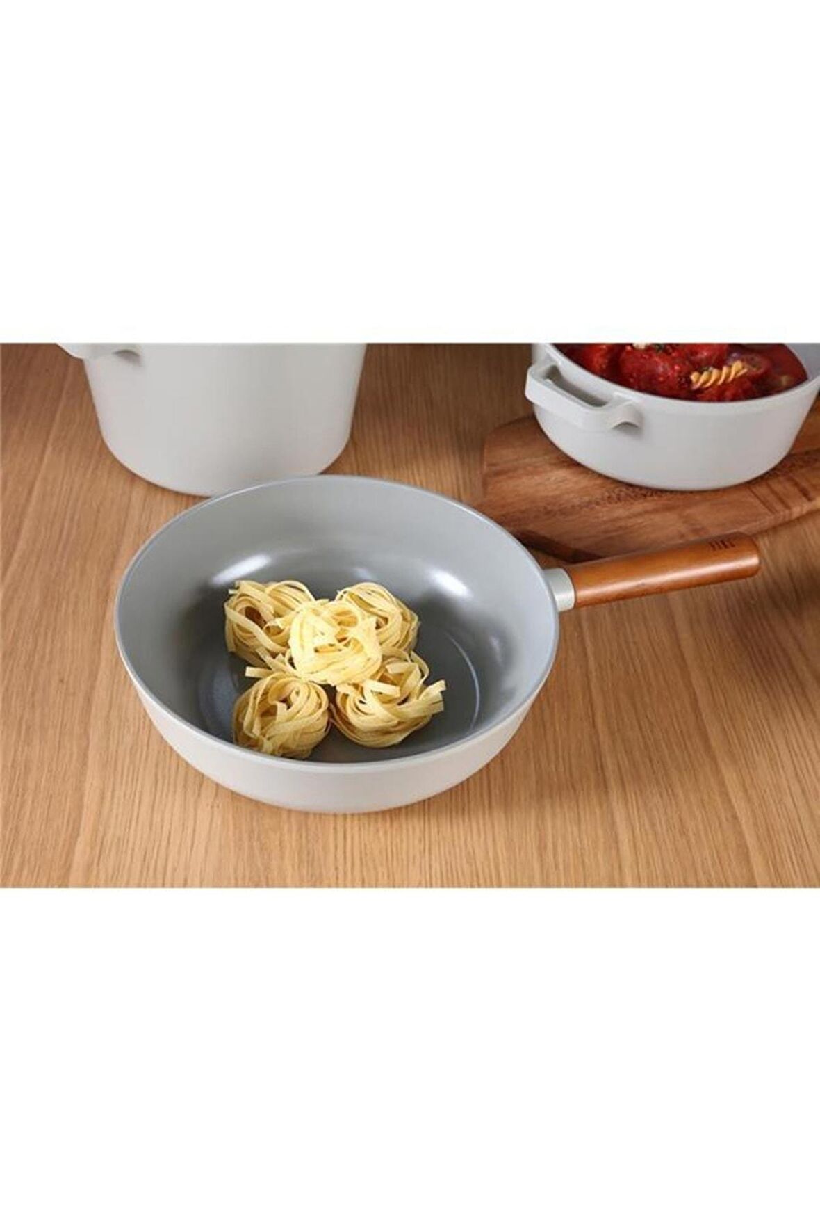 Fika Gri 26 Cm Döküm Wok Tava