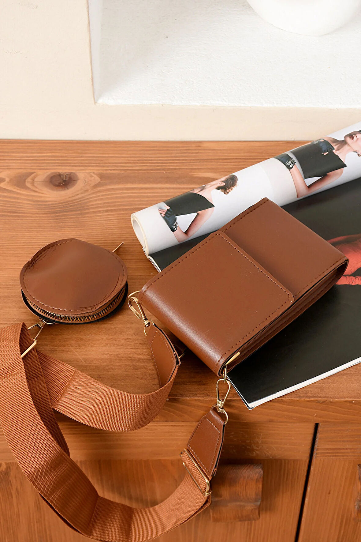 Lüks Çapraz Askılı Kolon Kemer Detaylı Mini Cüzdan Tasarımlı Çanta