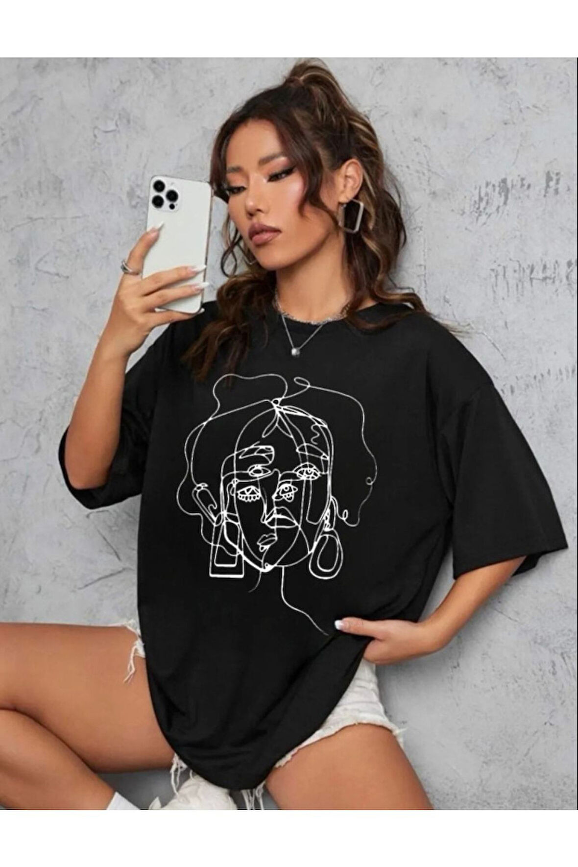 MoonLife Kız Çocuk Kırmızı Yüz Baskı Detaylı Oversize T-shirt kırmızırenklileryüzdetaylı