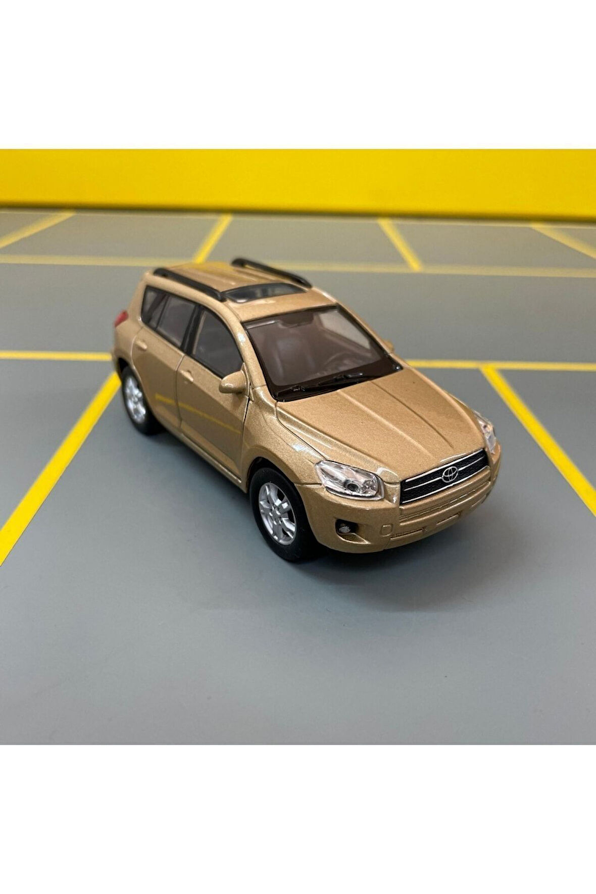 Toyota Rav4 1/36 Ölçek Diecast Metal Model Araba Çek Bırak Araba Oyuncak Araba