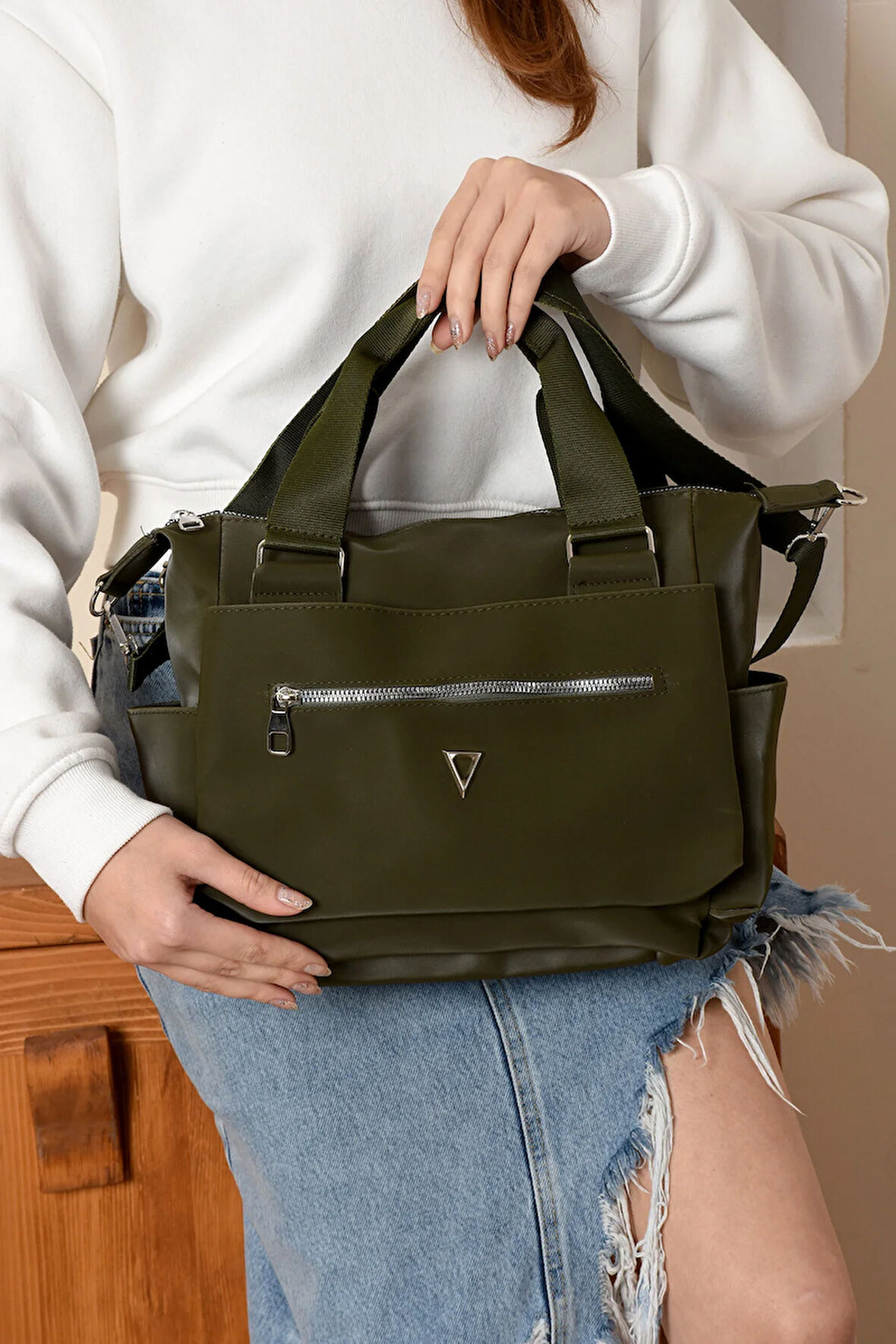 Kadın Kolon Askılı Elden Tutmalı Çok Cepli Çanta