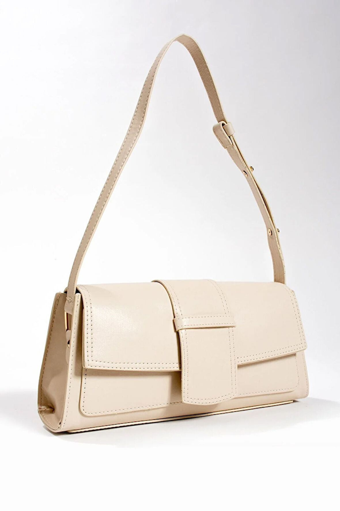 Kadın Kapaklı Dikdörtgen Çanta