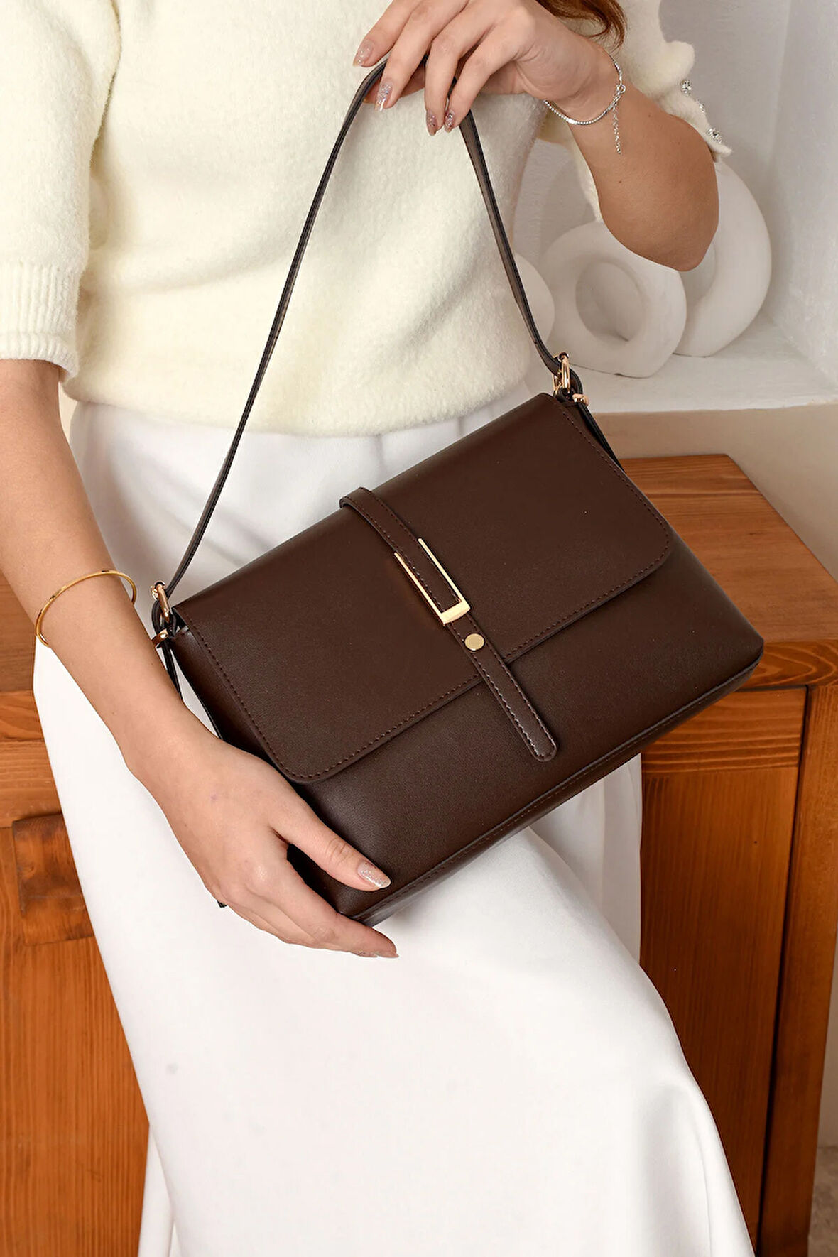 Kadın Şık Tasarımlı Çapraz Askılı Kaliteli Çanta