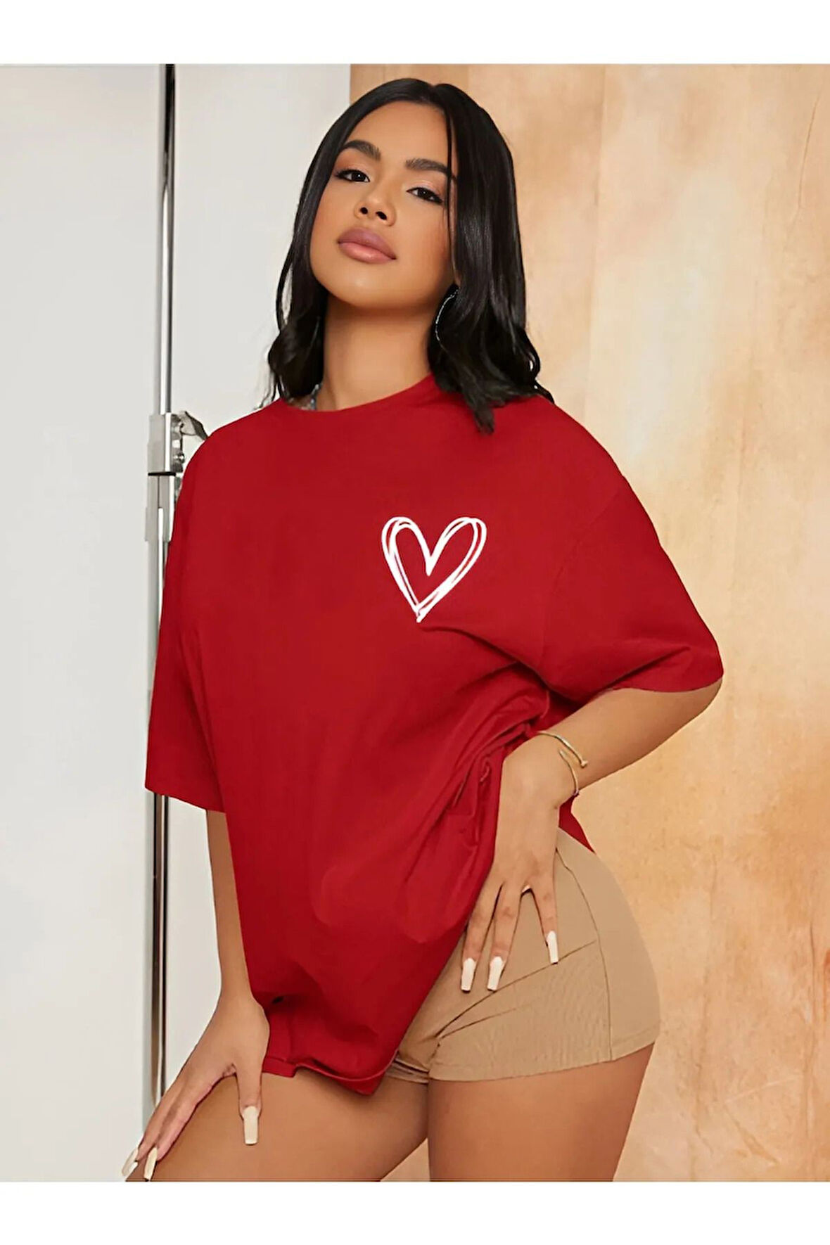 Minimal Kalp Baskılı Beyaz Oversize Tshirt
