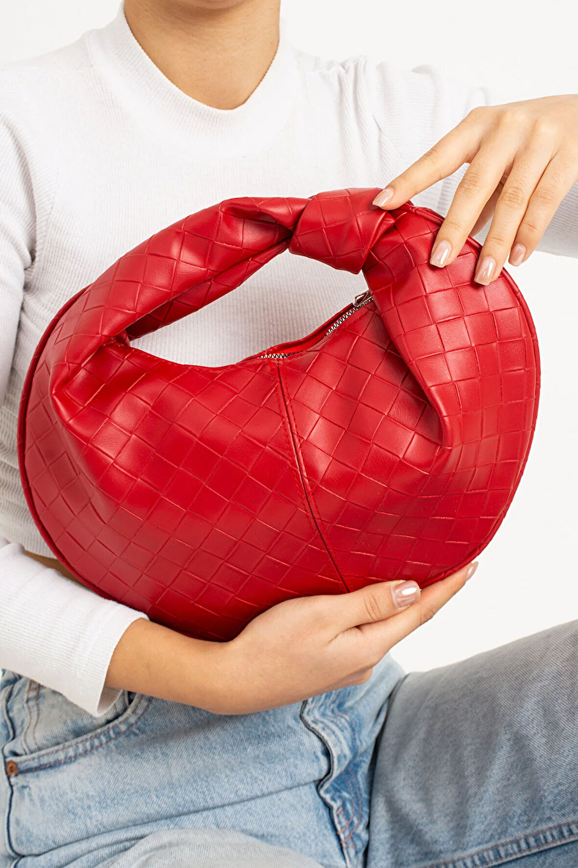 Kadin  Mini Baget Dügüm Detaylı Fermuarlı El Çanta Örgü Desenli