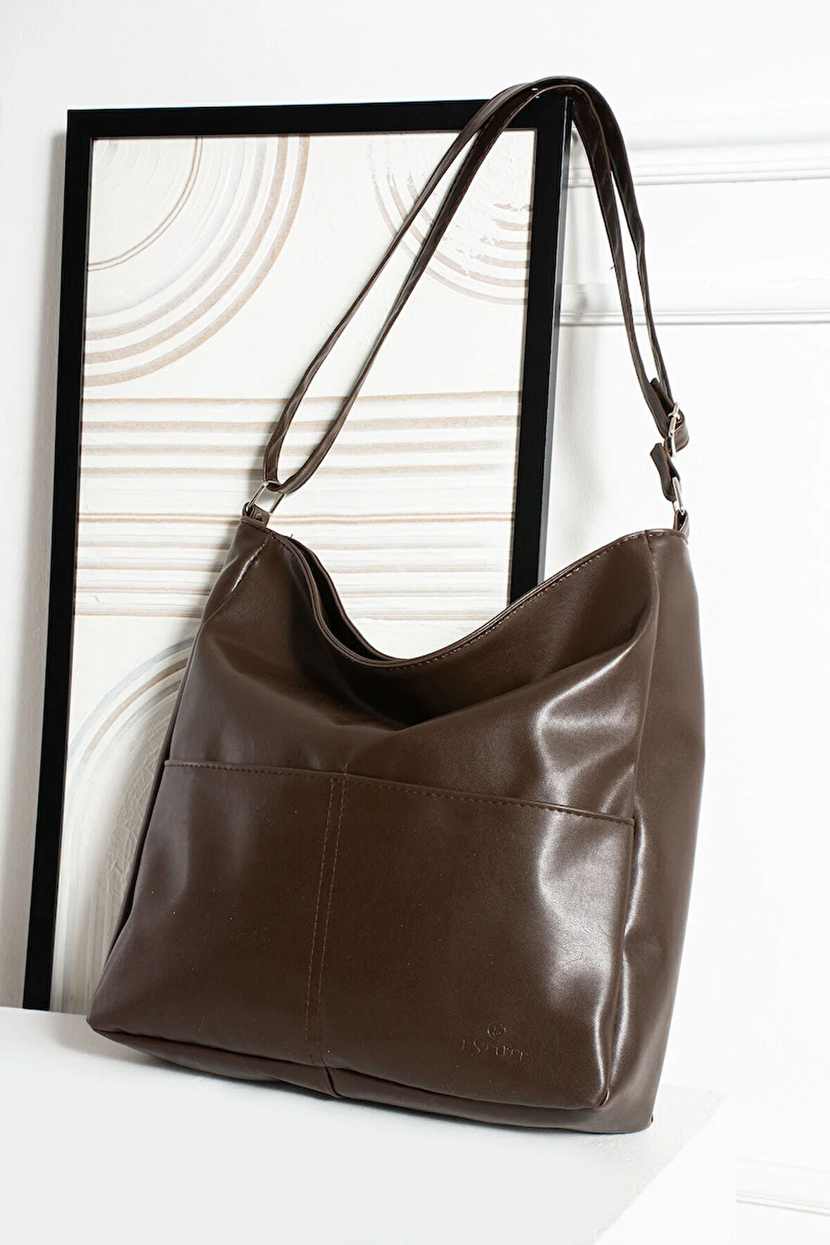 Kadın Modern Tasarımlı Geniş Hacimli  Kaliteli Deri Salaş Omuz Çantası