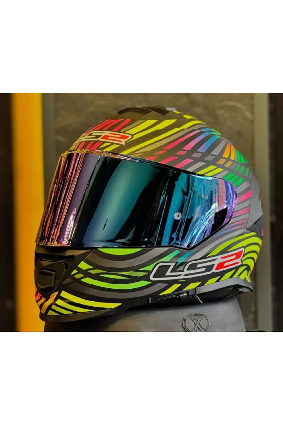 Storm 2 Power Mat Siyah-gökkuşağı  Kapalı Motosiklet Kaskı Gökkuşağı Camlı