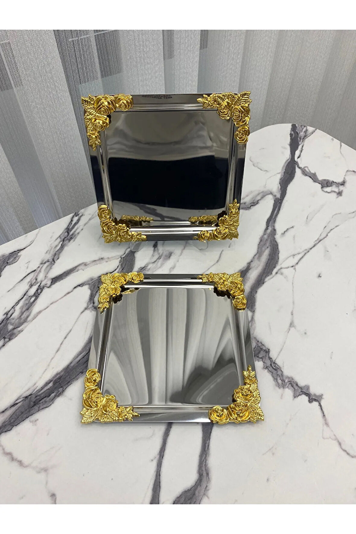 2'Li Lüx  4 köşesi Çiçekli Gümüş Kare  Kaplama Model çay.kahve.ikram servis Sunum Tepsisi 21x21