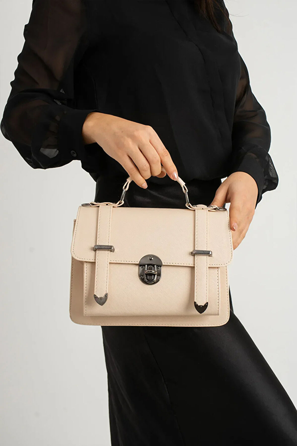 Vegan Deri Ayarlanabilir Uzun Askılı Kilitli Kadın Çantası Omuz Çantası