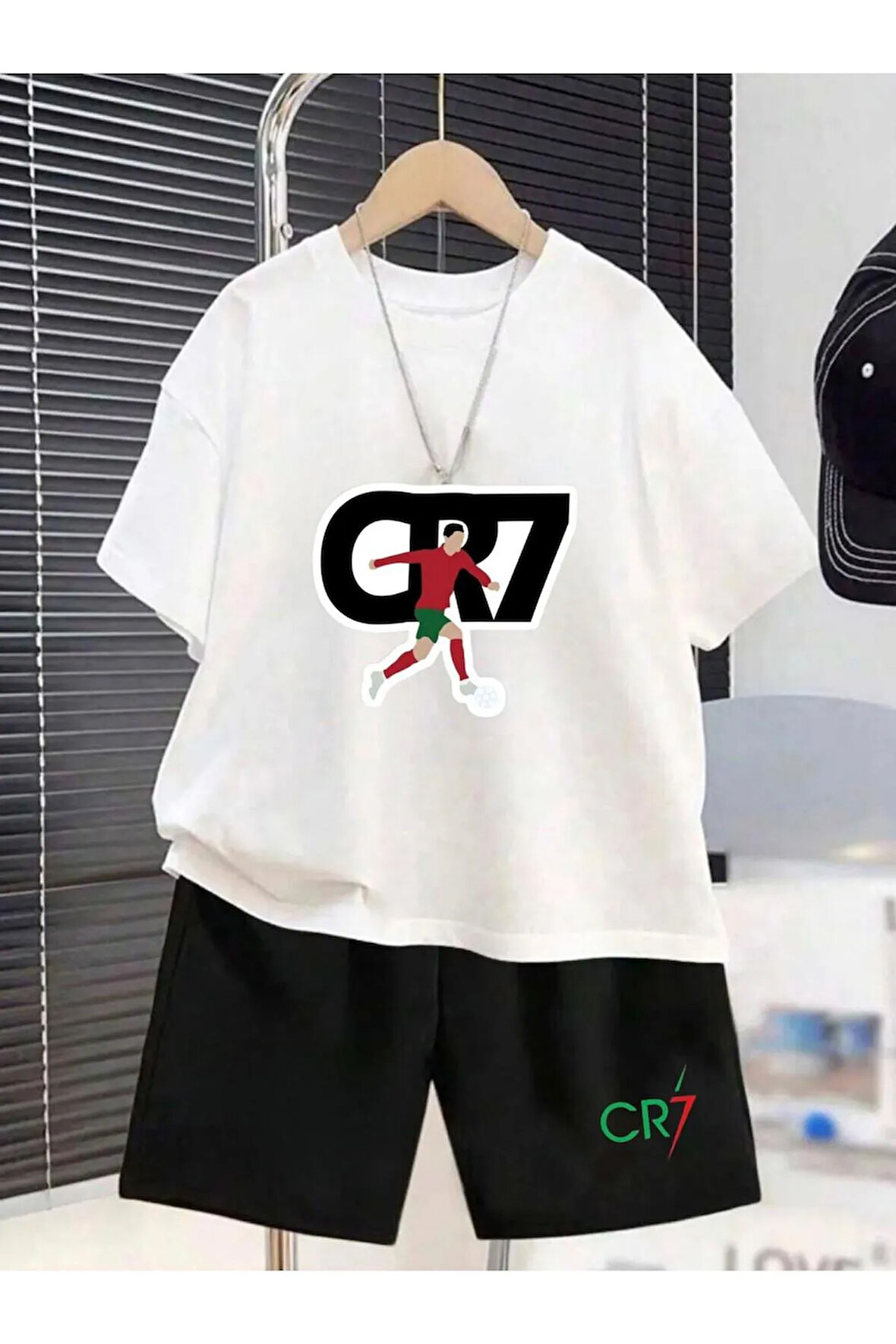 Unisex Çocuk Tasarım Cr7 Ronaldo Baskılı %100 Pamuk T-Shirt Şort Alt Üst Takım