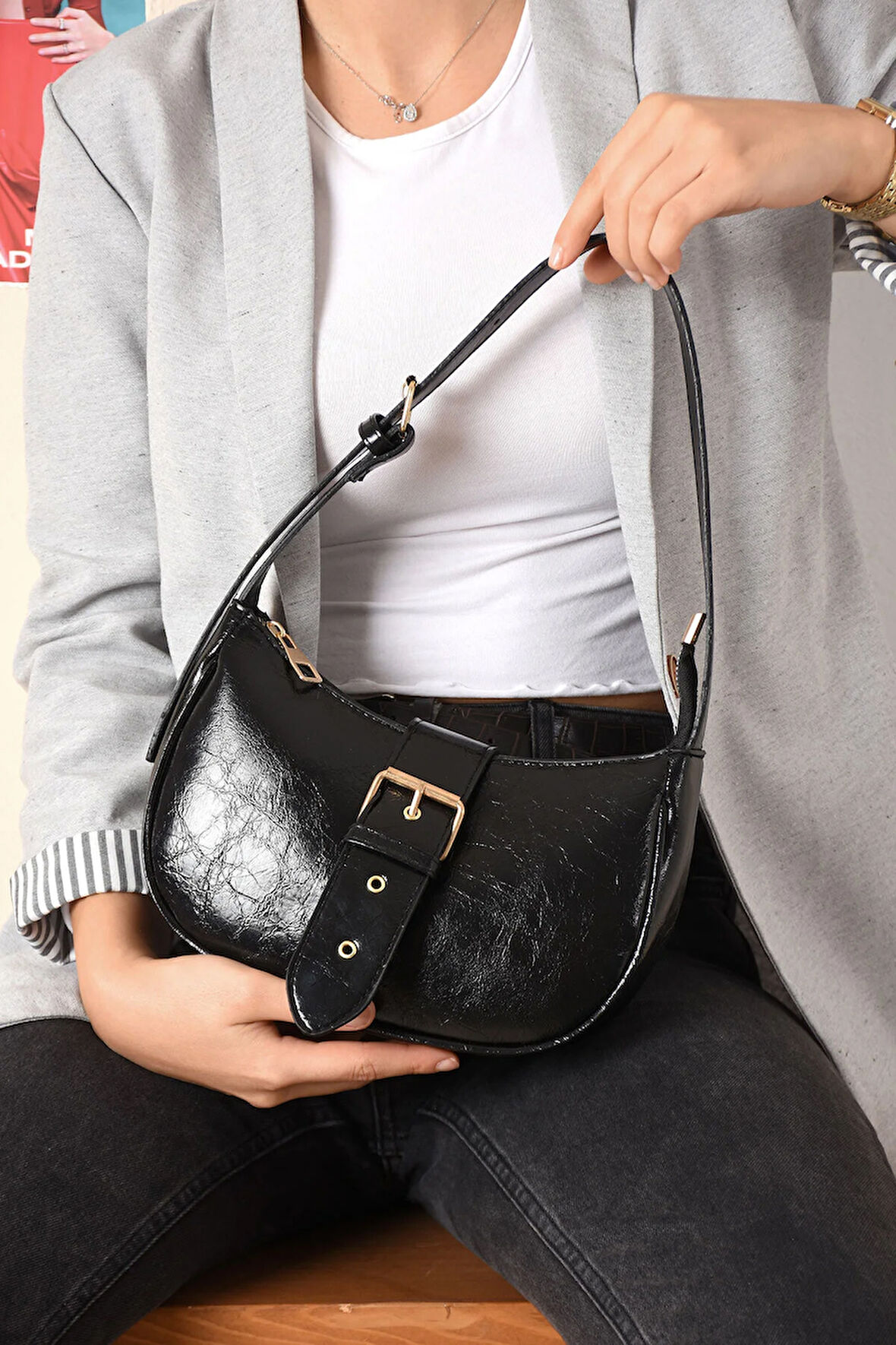 Yeni Sezon Parlak Suni Deri Viral Ince Tasarım Ayarlanabilir Askılı Kadın Omuz Çantası