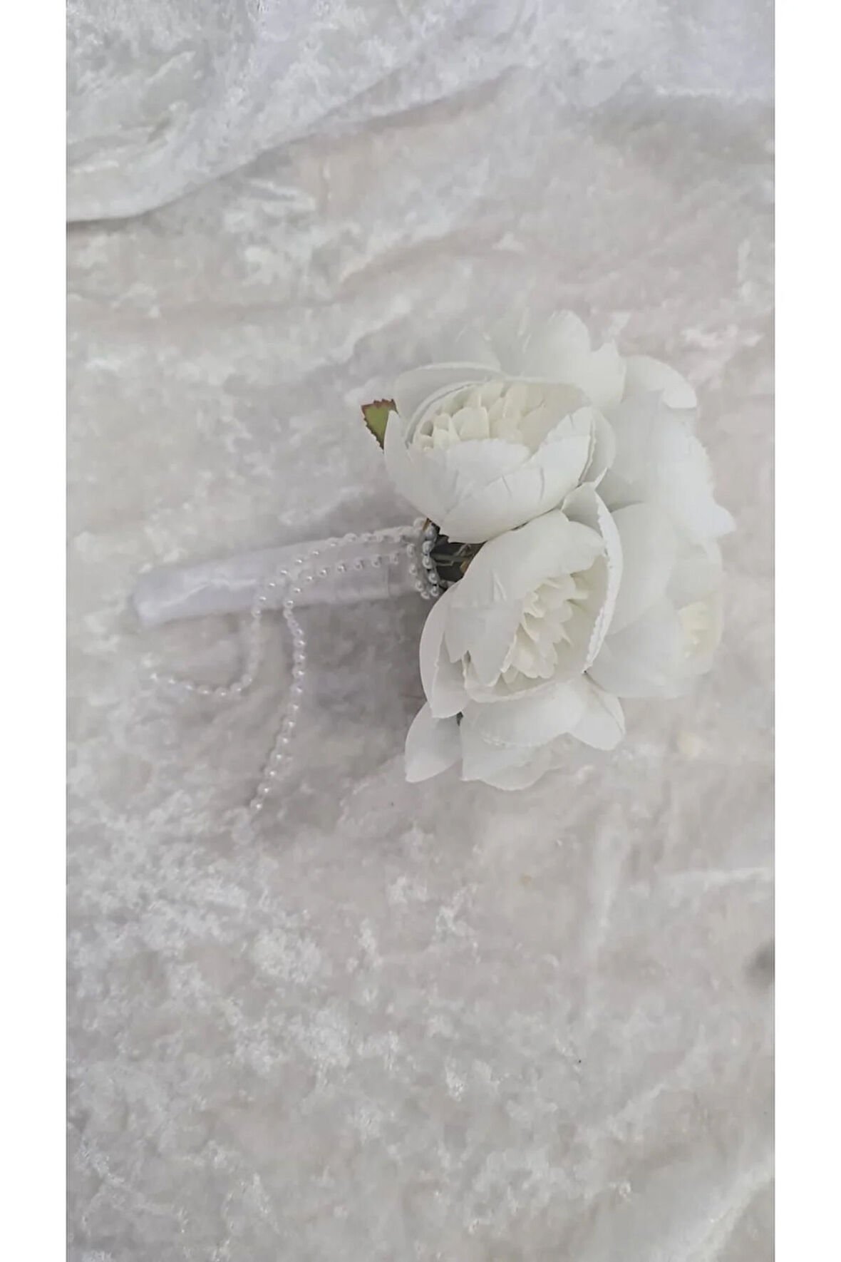 Beyaz acilmis sakayik buketi