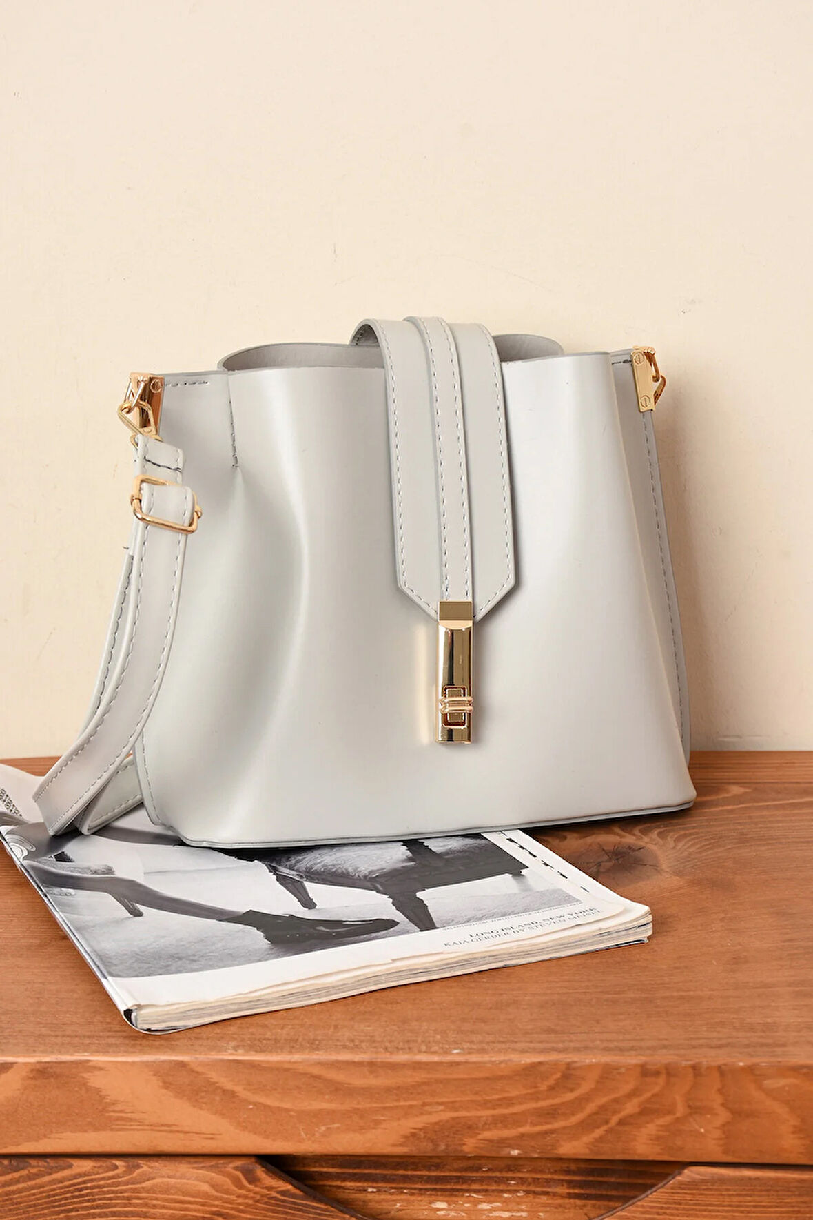 Kadın 3 Bölmeli Elden Tutmalı Omuzdan Asmalı Kaliteli Çanta