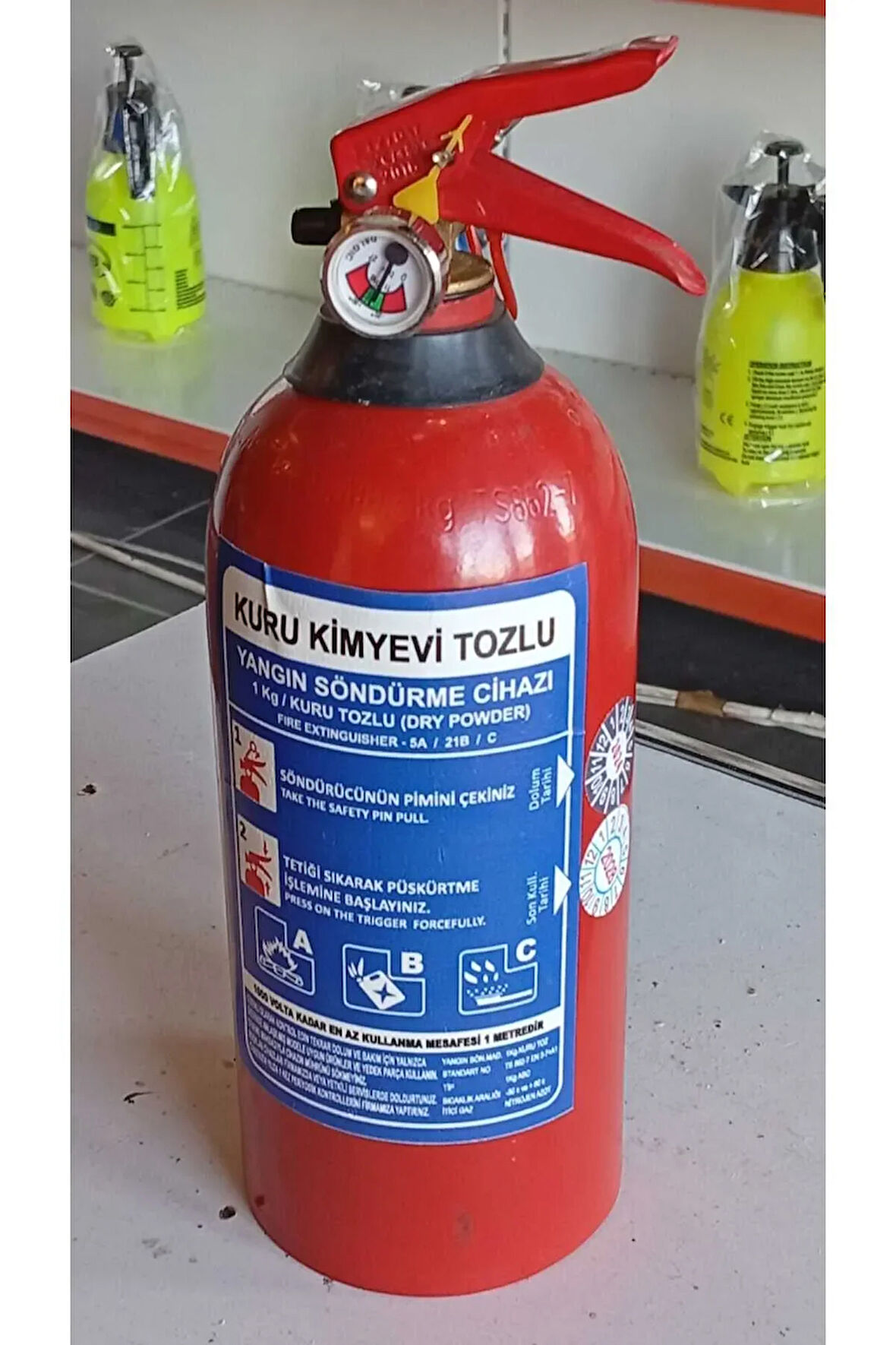 1 kg  kuru kimyevi tozlu yangin tupu