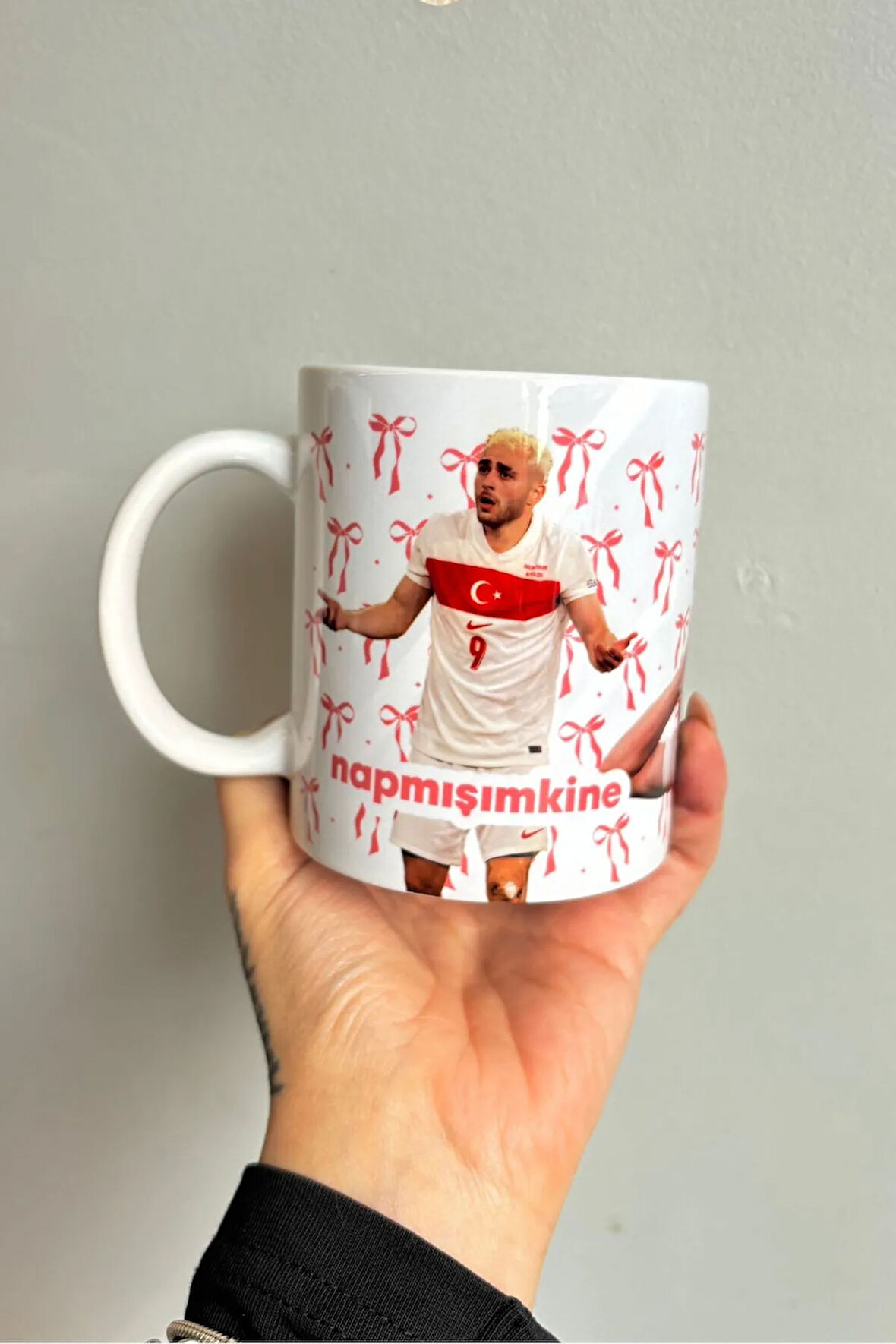 Napmışımkine Barış Alper Yılmaz Beyaz Porselen Kupa Bardak