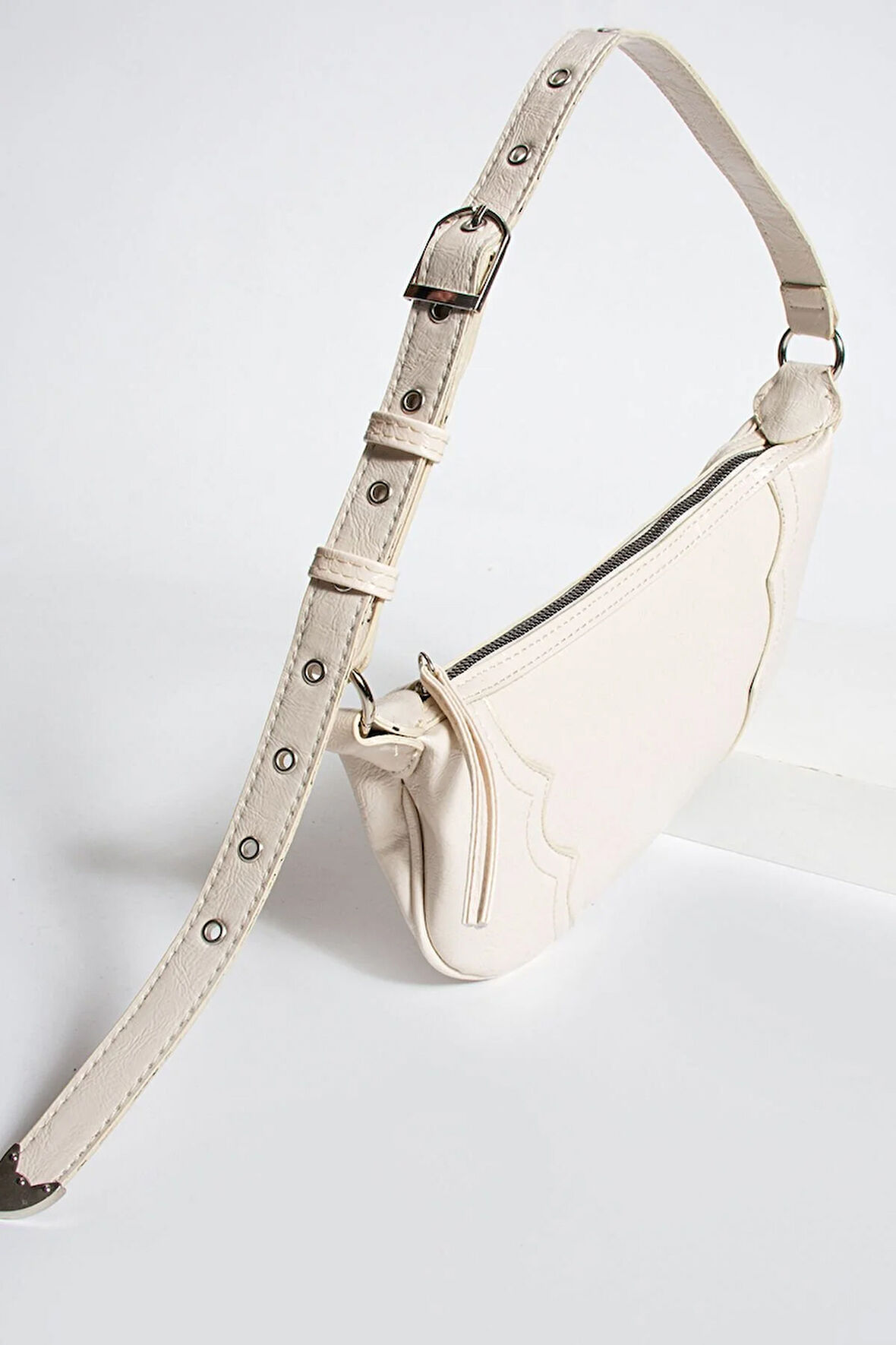 Omuz çantası  baget zımbalı çanta