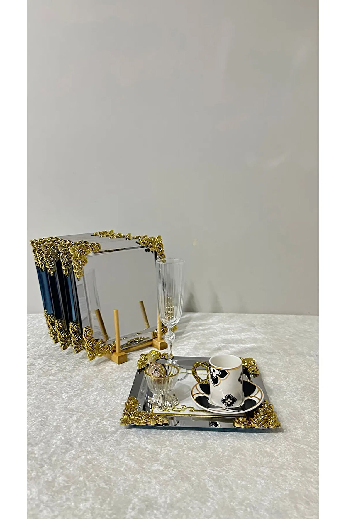 6 lı gold çiçekli4 köşe çelik kahve yanı sunum servis tepsisi