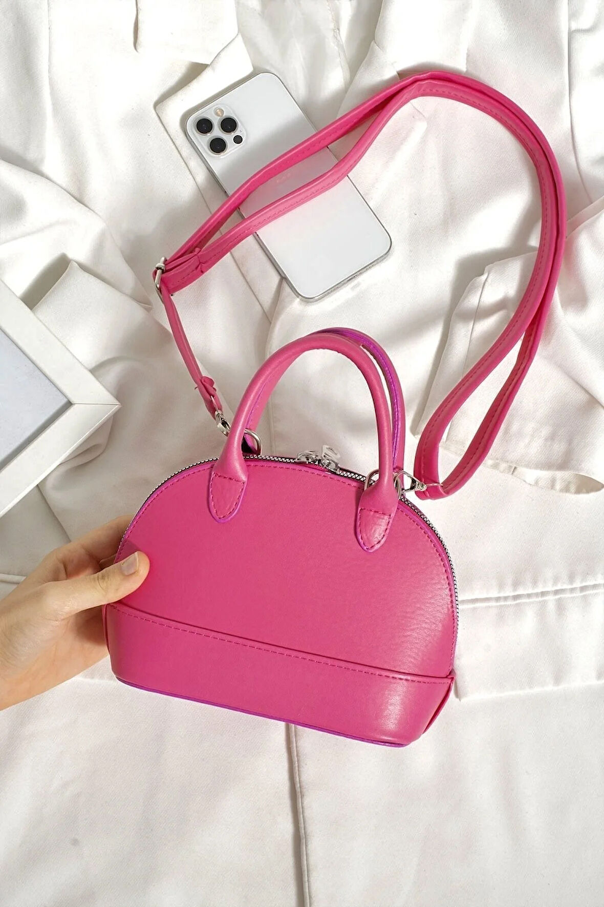 D model mini şişe çapraz askılı kutu