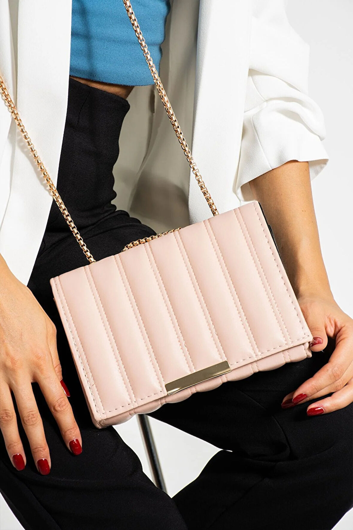 Zincir Askılı Mıknatıslı Omuz Ve El Çantası