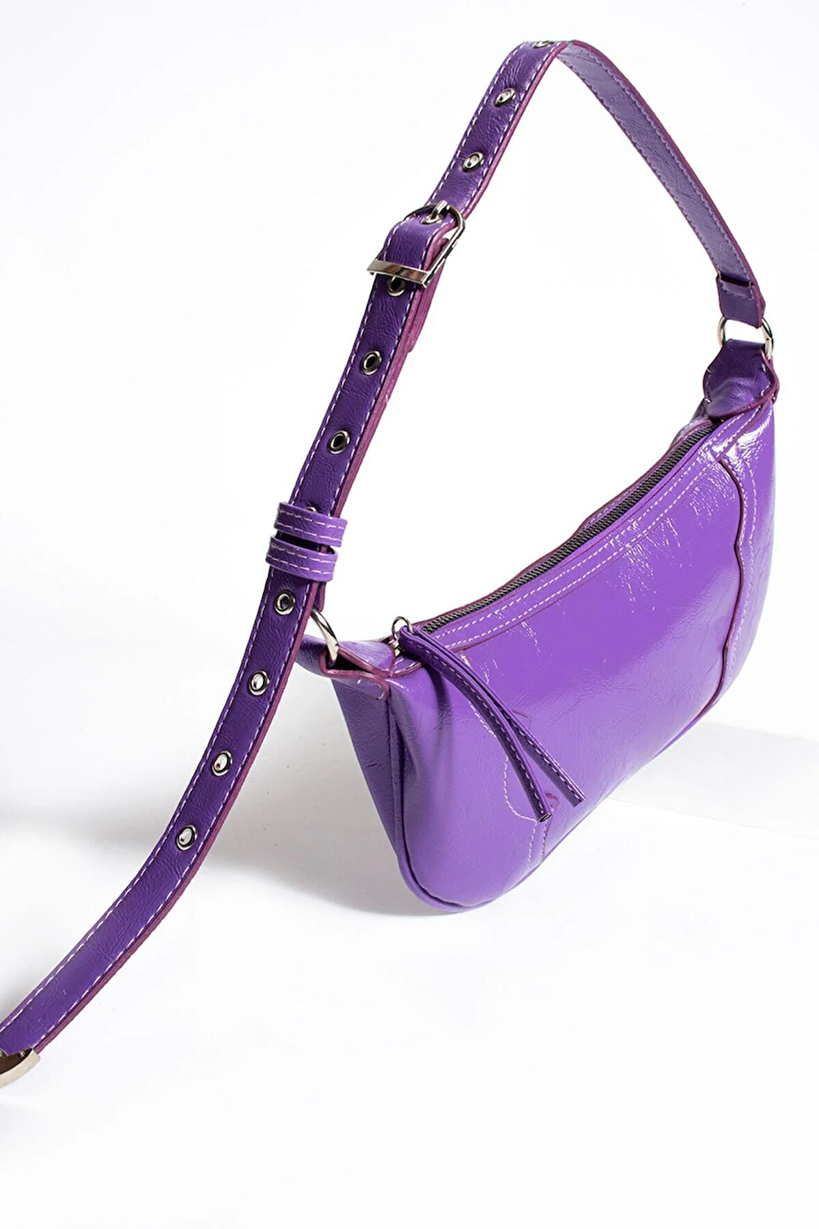 Omuz çantası  baget zımbalı çanta