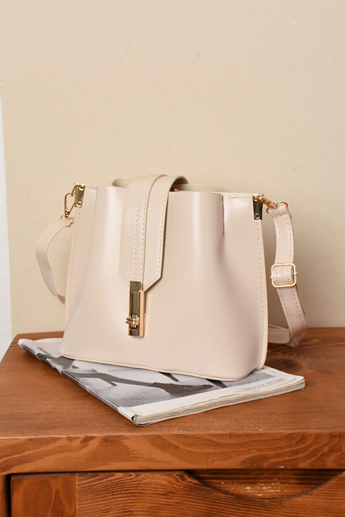 Kadın 3 Bölmeli Elden Tutmalı Omuzdan Asmalı Kaliteli Çanta