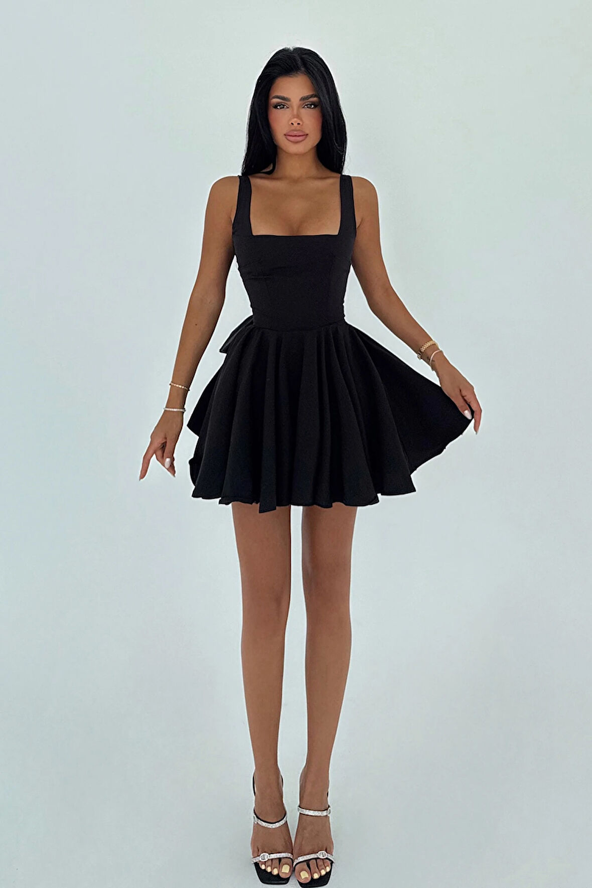 Siyah Nolan Arkası Fiyonk Detaylı Mini Elbise ATE-2945