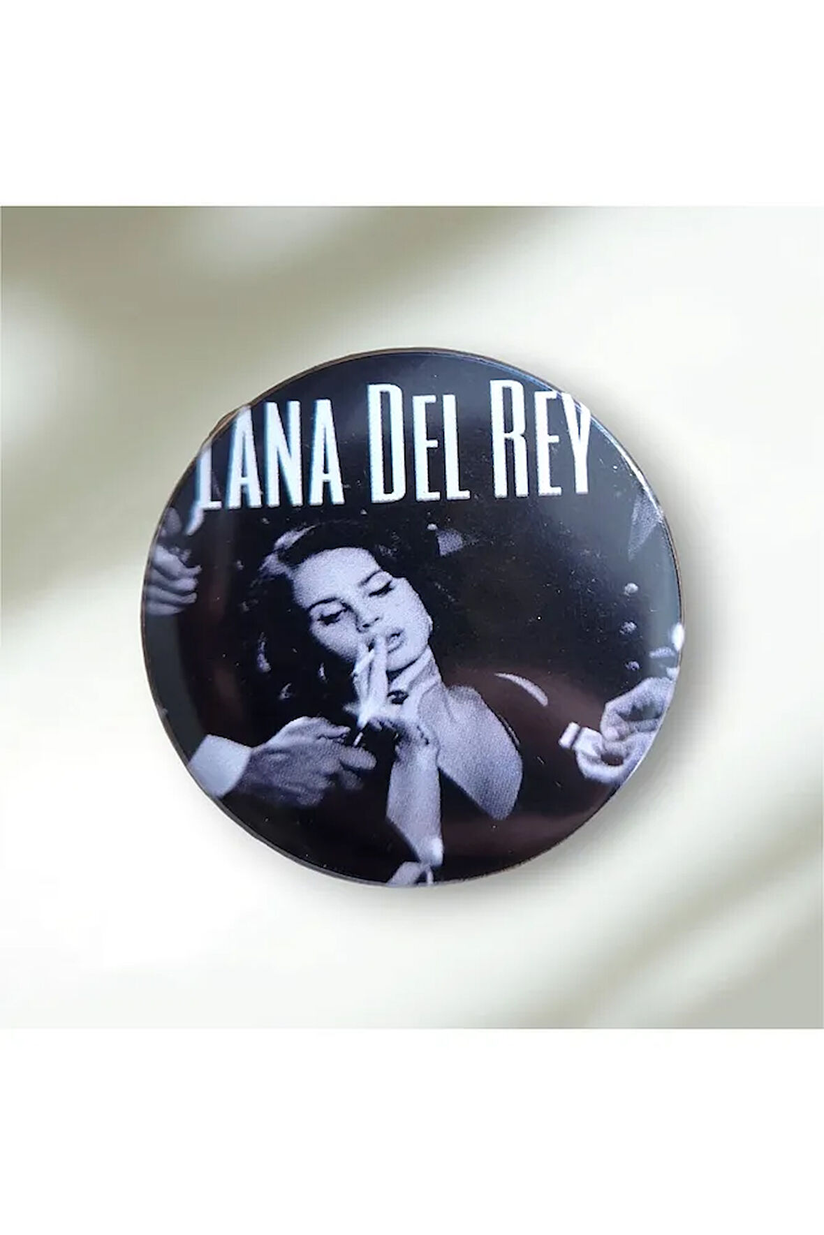 Lana Del Rey Buton Rozet