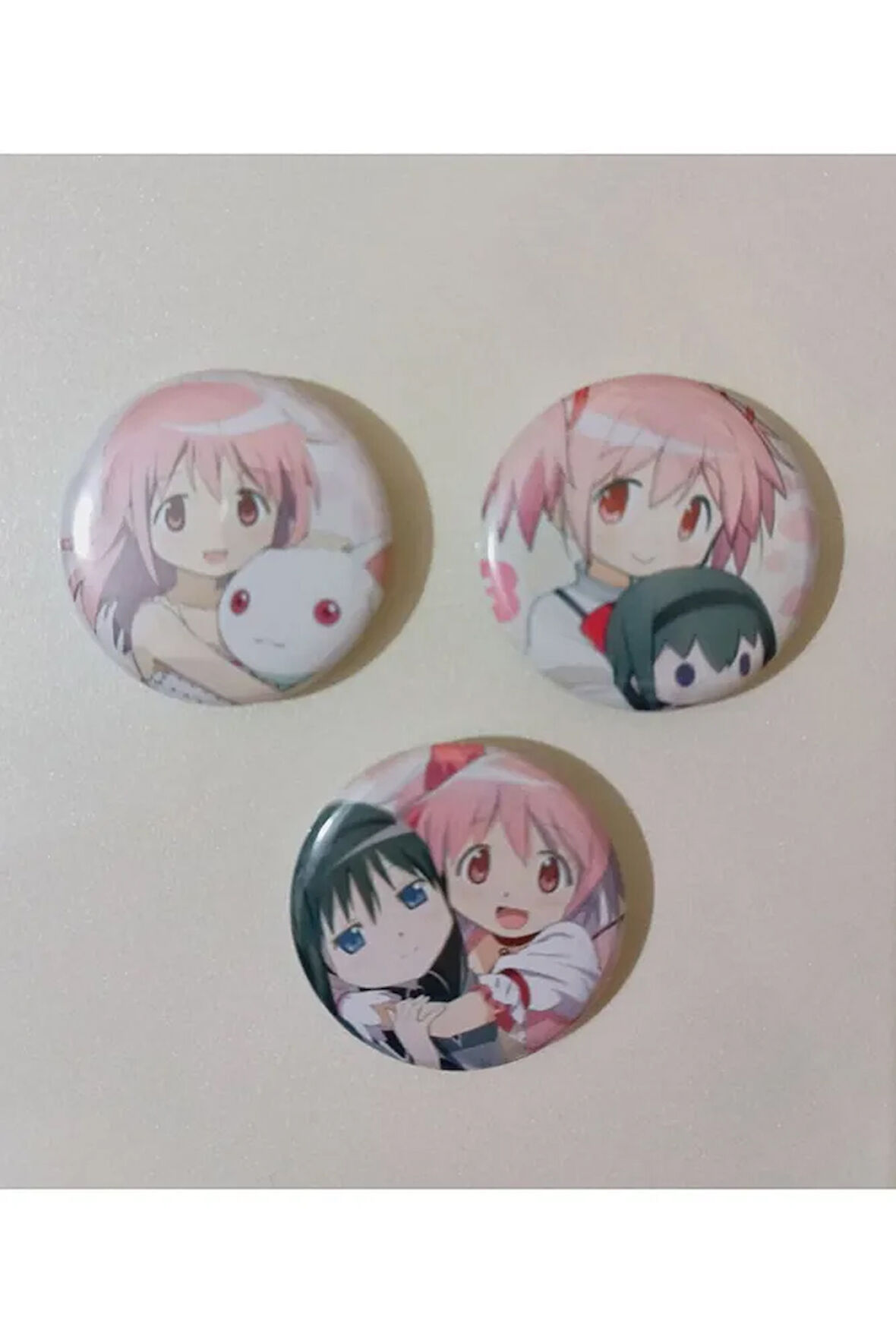 Madoka Magica Anime Buton Rozet 37mm 3 adet