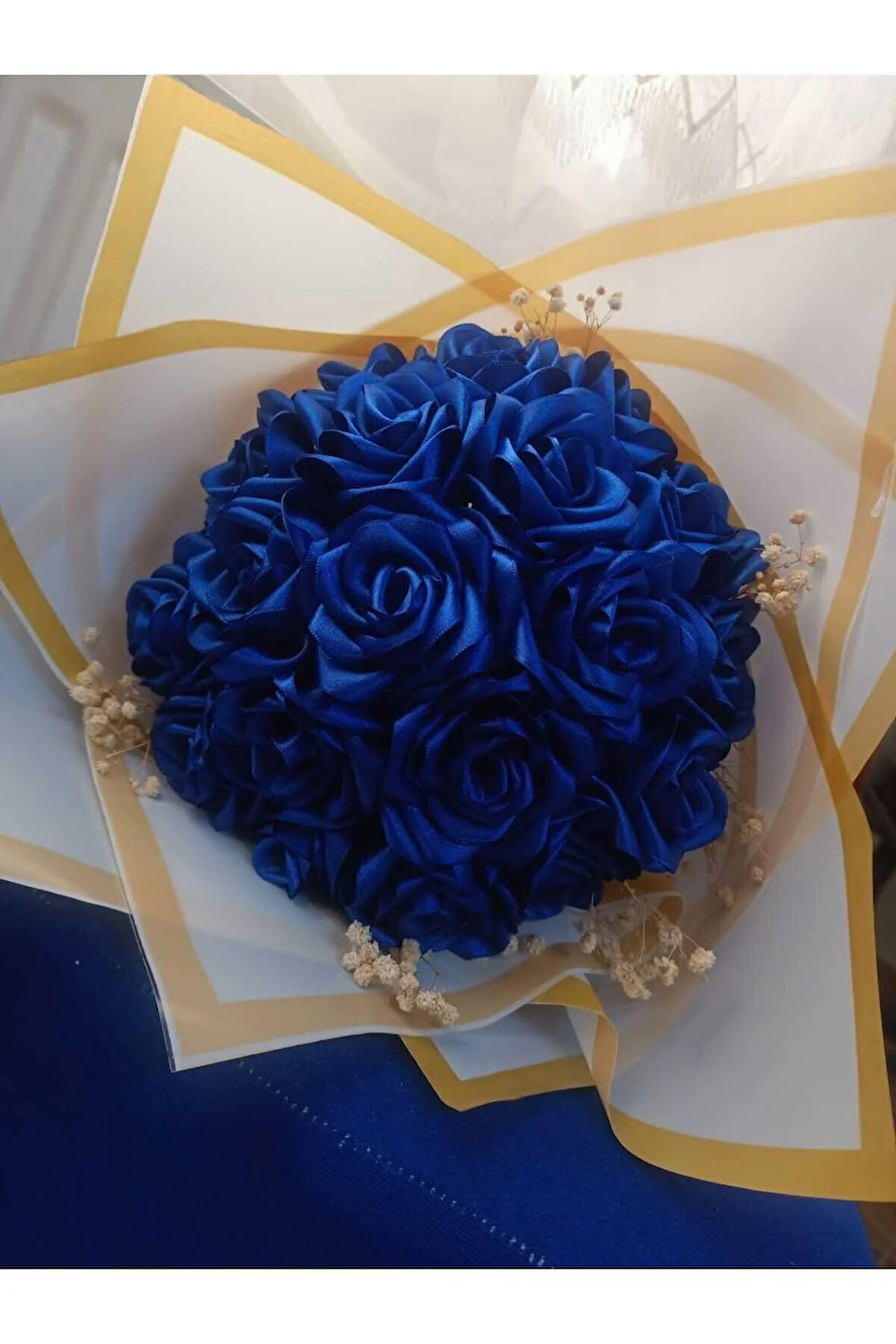 Kuedeleden mavi gül buketi