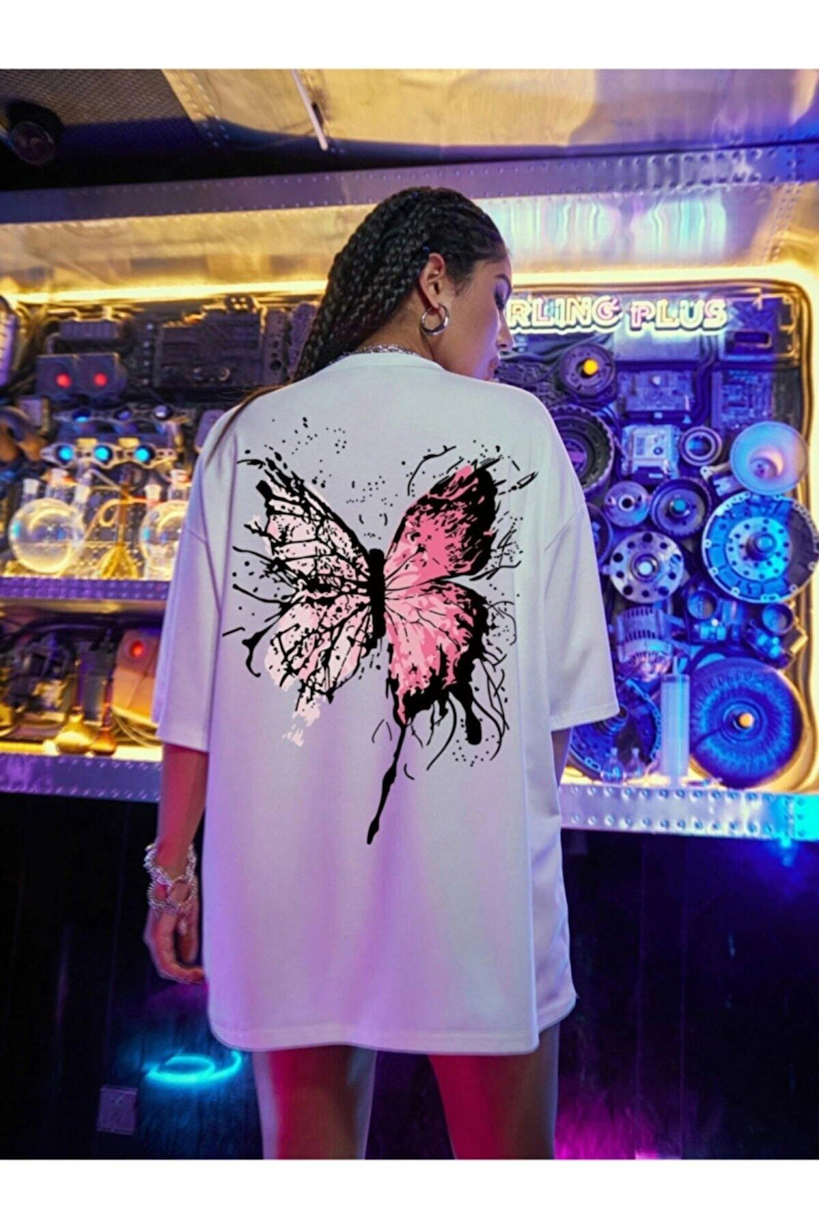 Kadın Beyaz Flower Baskılı Oversize T-shirt
