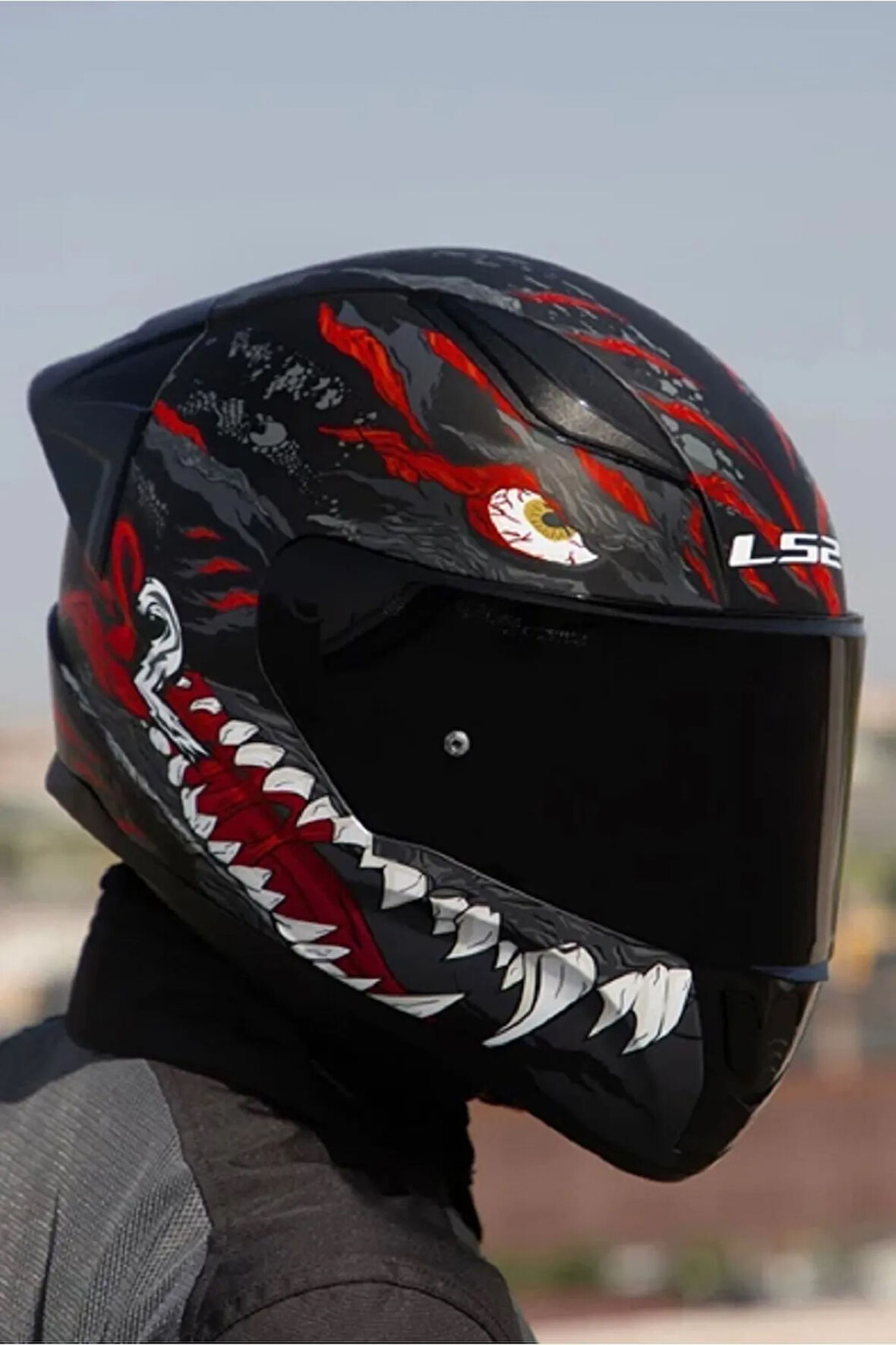 RAPID 2  KAIJU MAT SİYAH-KIRMIZI-BEYAZ KASK SİYAH CAMLI