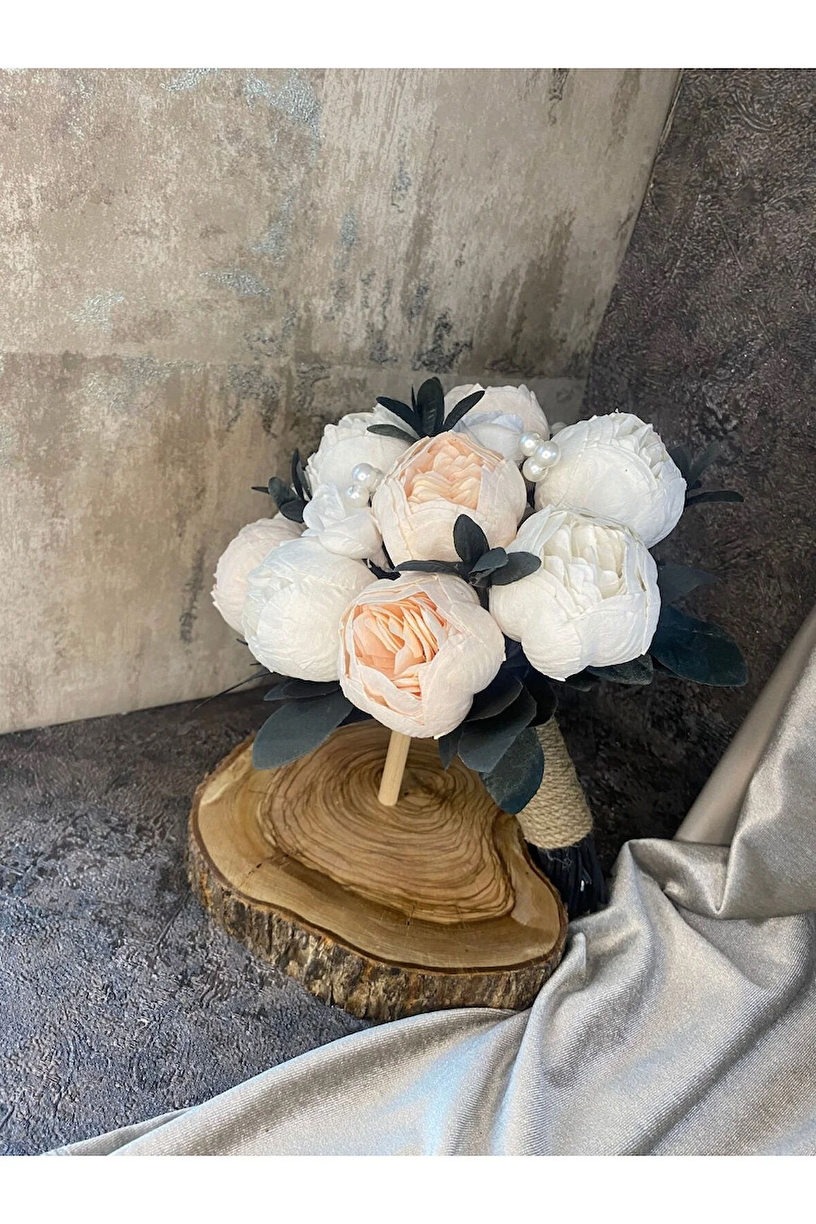 Yeni Sezon Somon Beyaz Inci Detaylı Şakayık Gelin Çiçeği