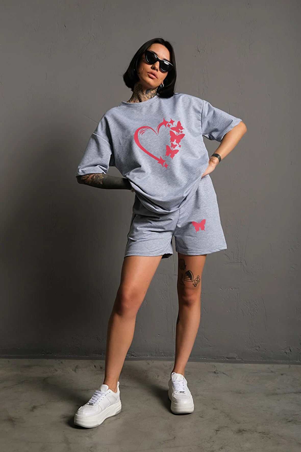 LUNAVISTA Kelebekli Kalp Baskılı Oversize Şort Tişört takımı