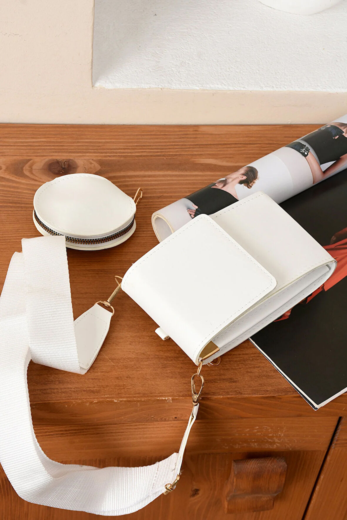 Lüks Çapraz Askılı Kolon Kemer Detaylı Mini Cüzdan Tasarımlı Çanta