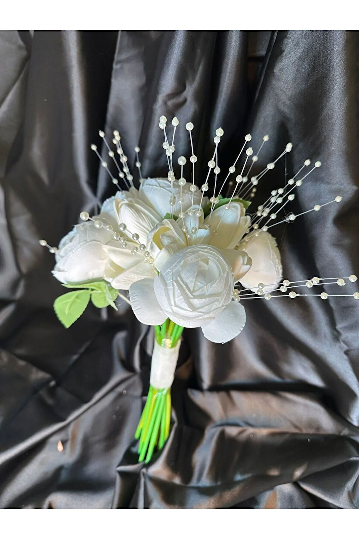 Beyaz Gelin el çiçeği,düğün el buketi nikah çiçeği damat çiçeği LALE,ŞAKAYIK,ORTANCA,GALA ÇİÇEĞİ,GÜL