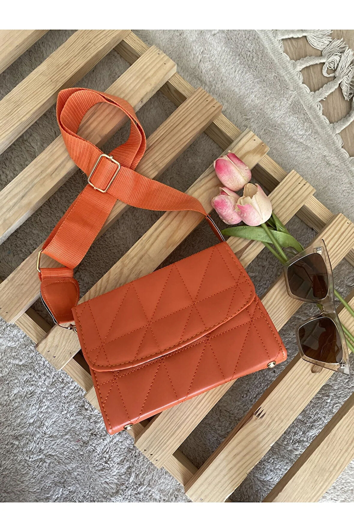 Nora Kadın Turuncu Mini Ayarlanabilir Omuz Çantası