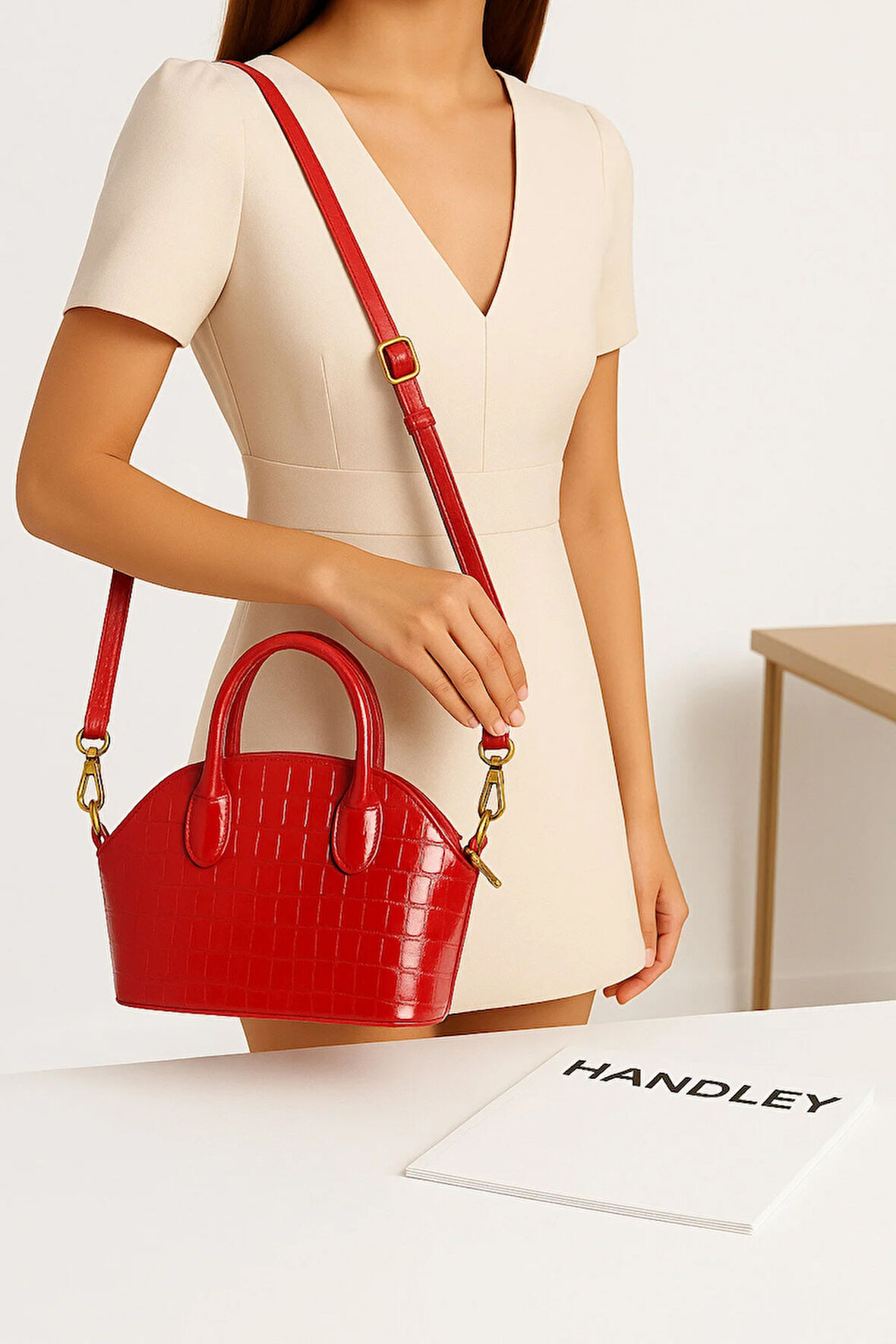 Kadın Parlak Mini Kroko Desen Çapraz Askılı El Ve Omuz Çantası