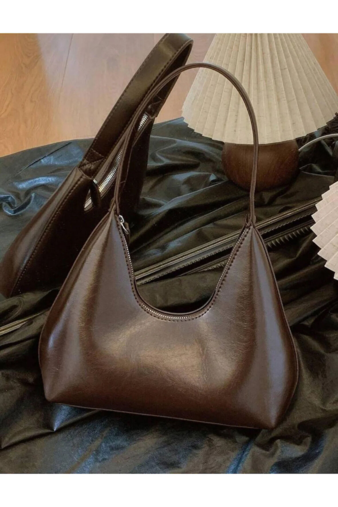 Kahve Yüksek Kapasiteli Koltuk Altı Çantası Retro