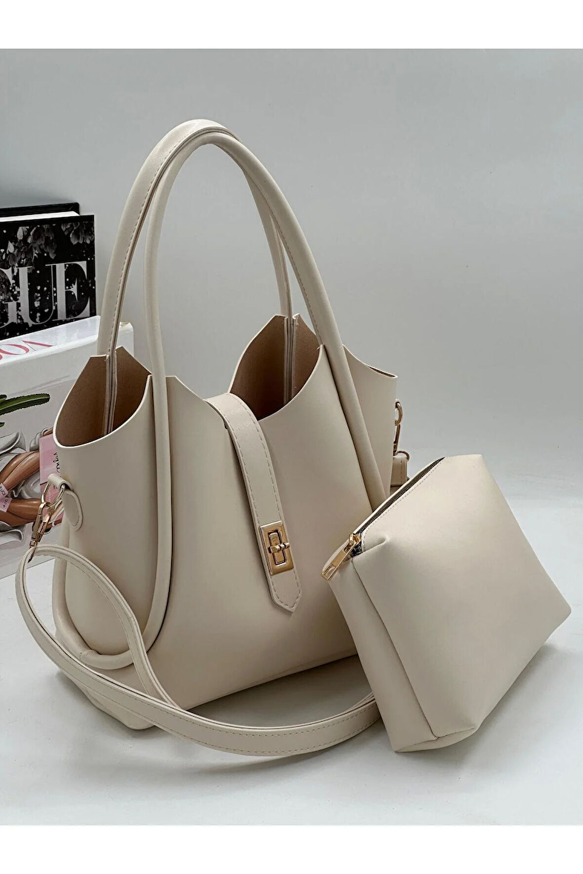 Demir Toka Kemerli Çift Askılı Makyaj Çantalı Zarif Suni Deri Kadın El Ve Omuz Çantası