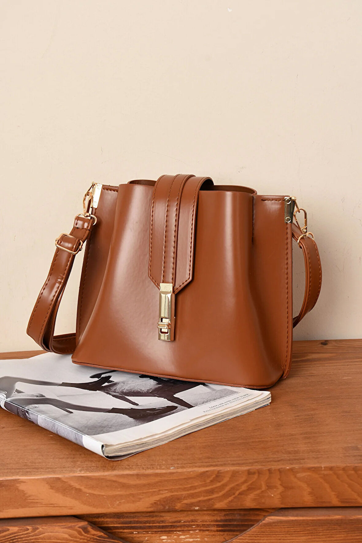 Kadın 3 Bölmeli Elden Tutmalı Omuzdan Asmalı Kaliteli Çanta