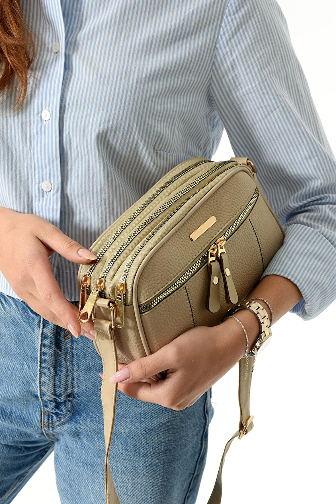 KADIN BEŞ BÖLMELİ ÇAPRAZ ASKILI ŞIK DİZANY İŞLEMELİ ÇAPRAZ ÇANTA