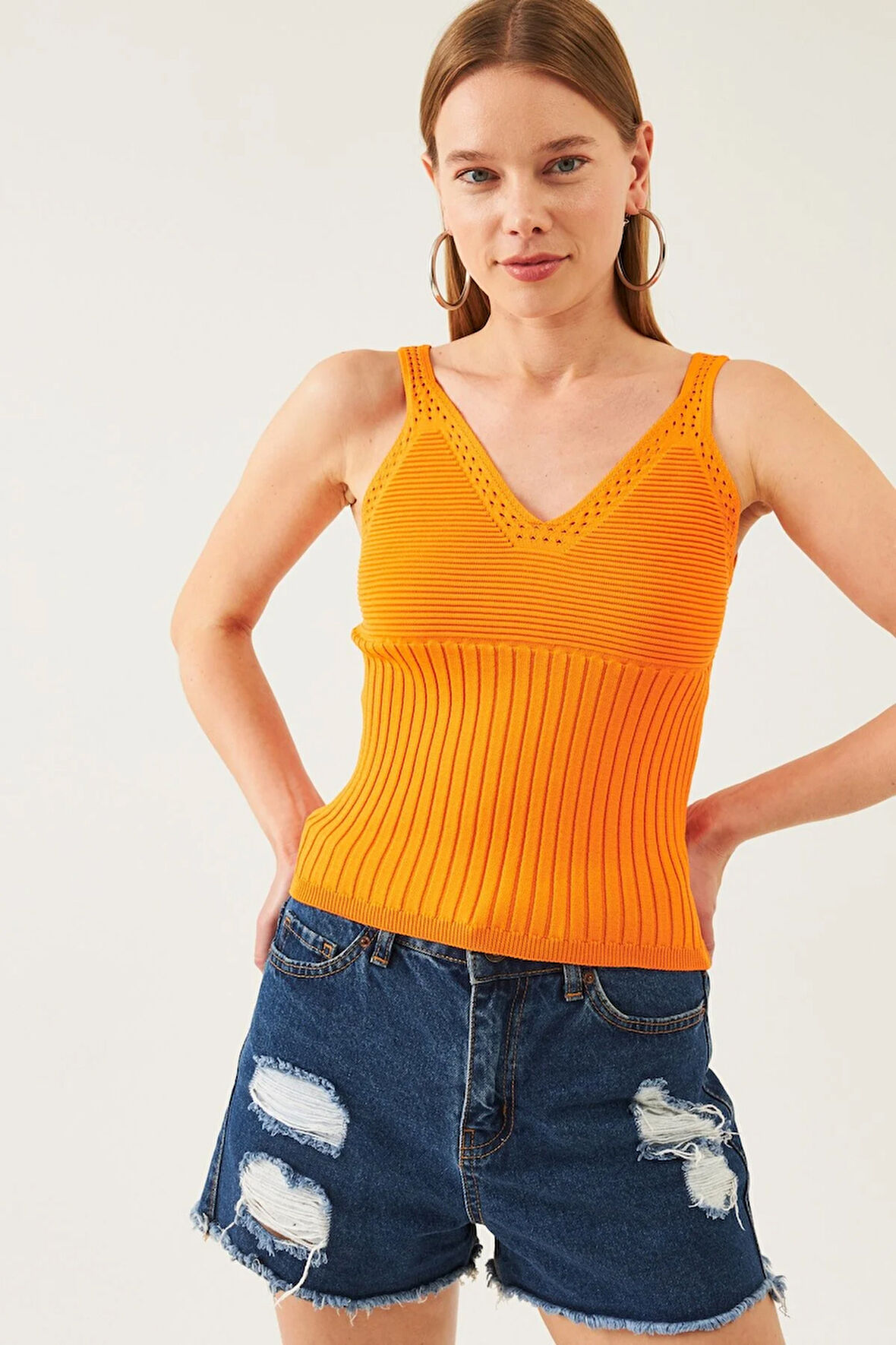 Kadın Turuncu Kolsuz Askılı Bel ve Yaka Detaylı Yazlık Atlet Triko Bluz