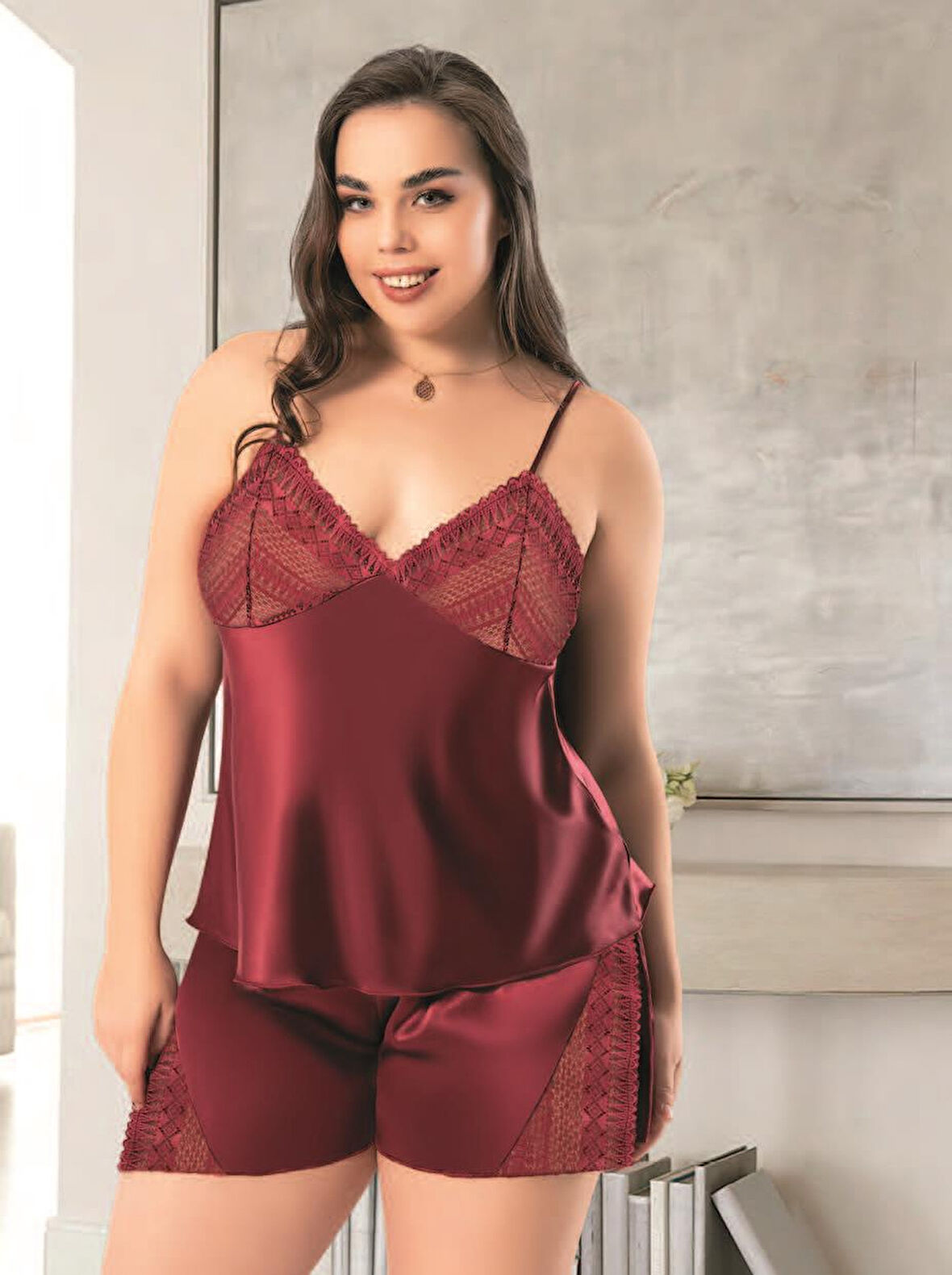 4249 Miss Laris Gecelik