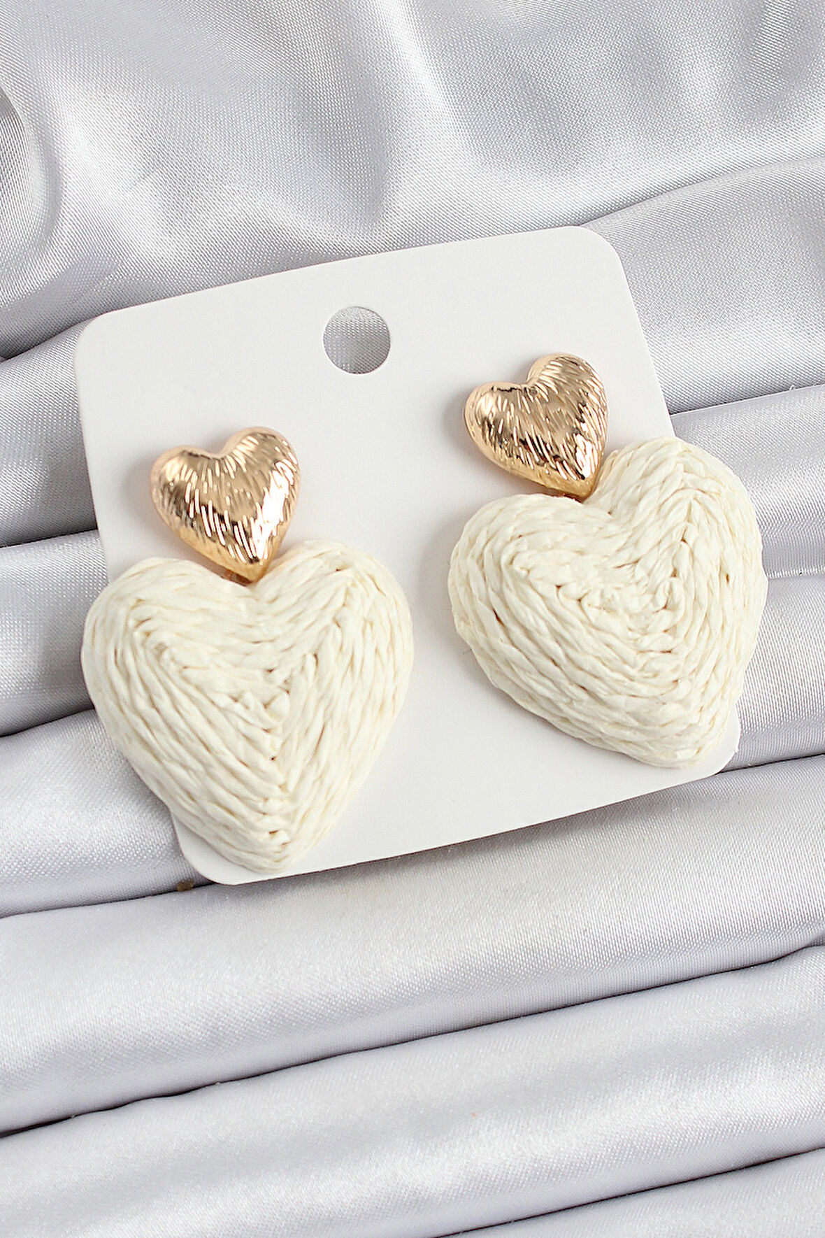 Krem Kalp Figürlü Hasır Örgü Model Gold Renk Kadın Küpe - TJ-BKP10736